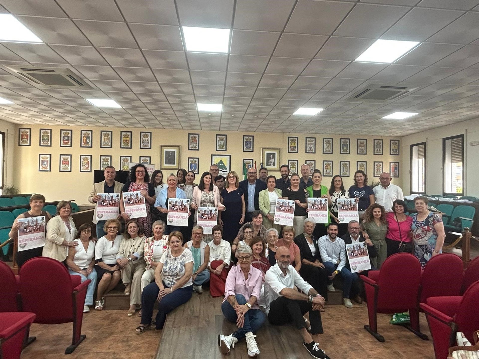 Calles de Alcaucín y Parque de Tejeda, Almijara y Alhama, escenario del calendario de la Asociación Esperanza