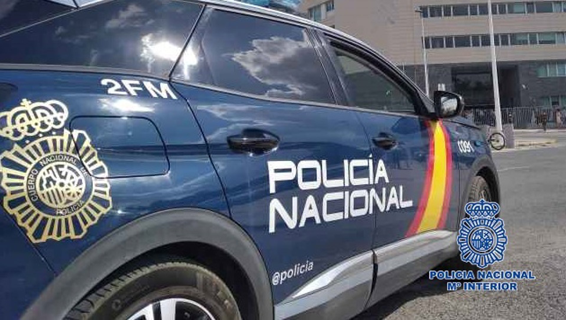 Investigan por supuestos abusos sexuales a un profesor en la capital al que Educación ha suspendido
