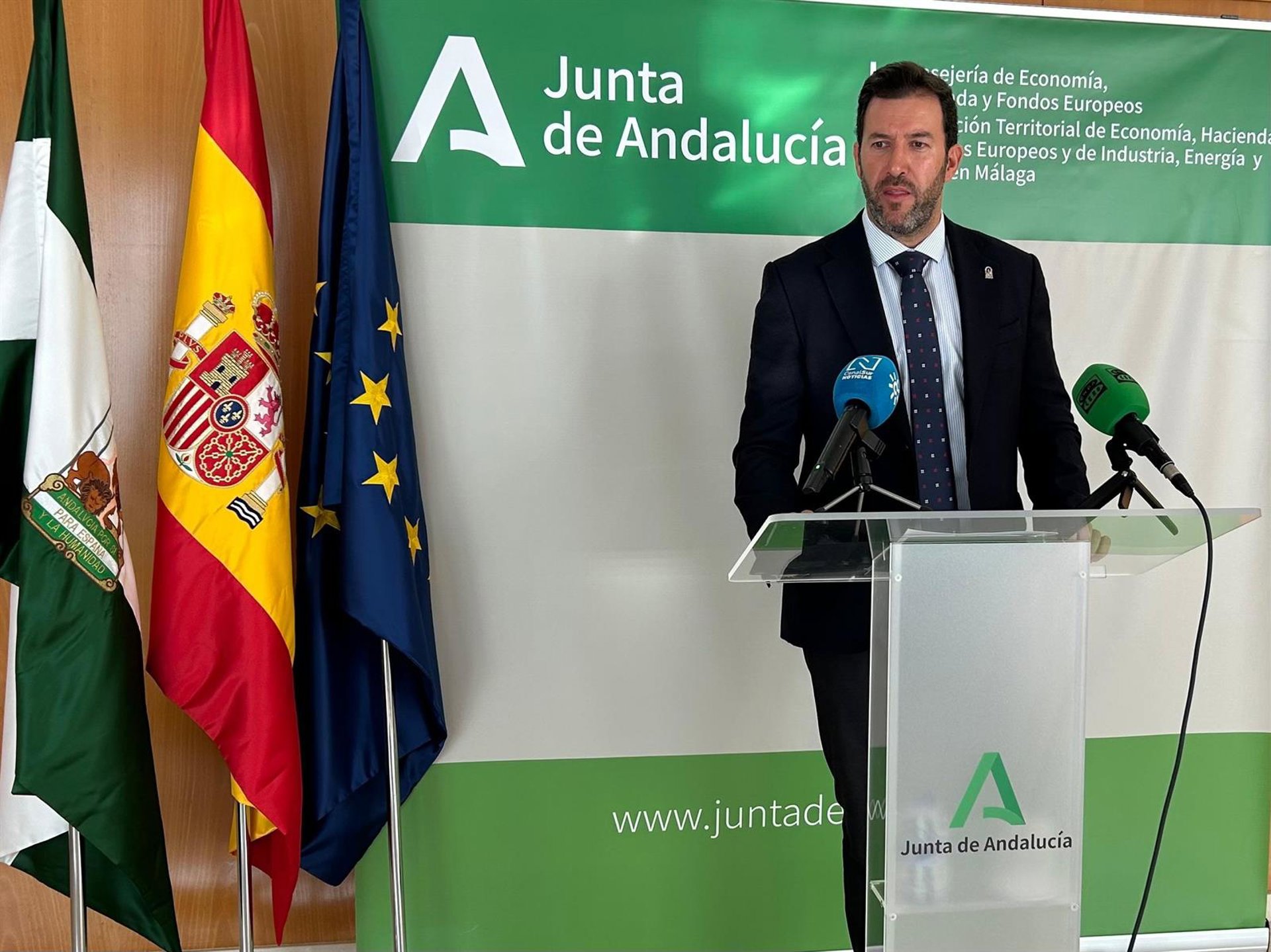 La Junta presenta las ayudas para mejorar la competitividad y eficiencia de las empresas industriales