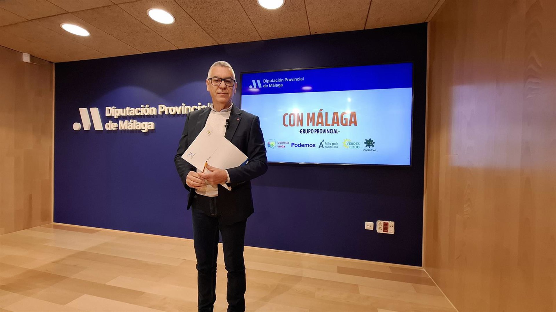 Con Málaga dice que el PP presenta en Diputación "presupuestos "ficticios que insisten en un modelo fracasado"