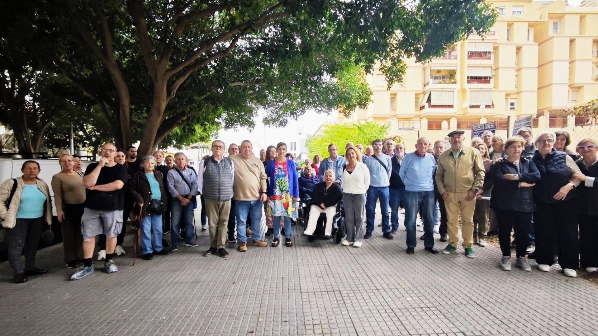 Con Málaga tacha de "fraude de los minipisos" al proyecto en Navarro Ledesma" y pide que se escuche a vecinos