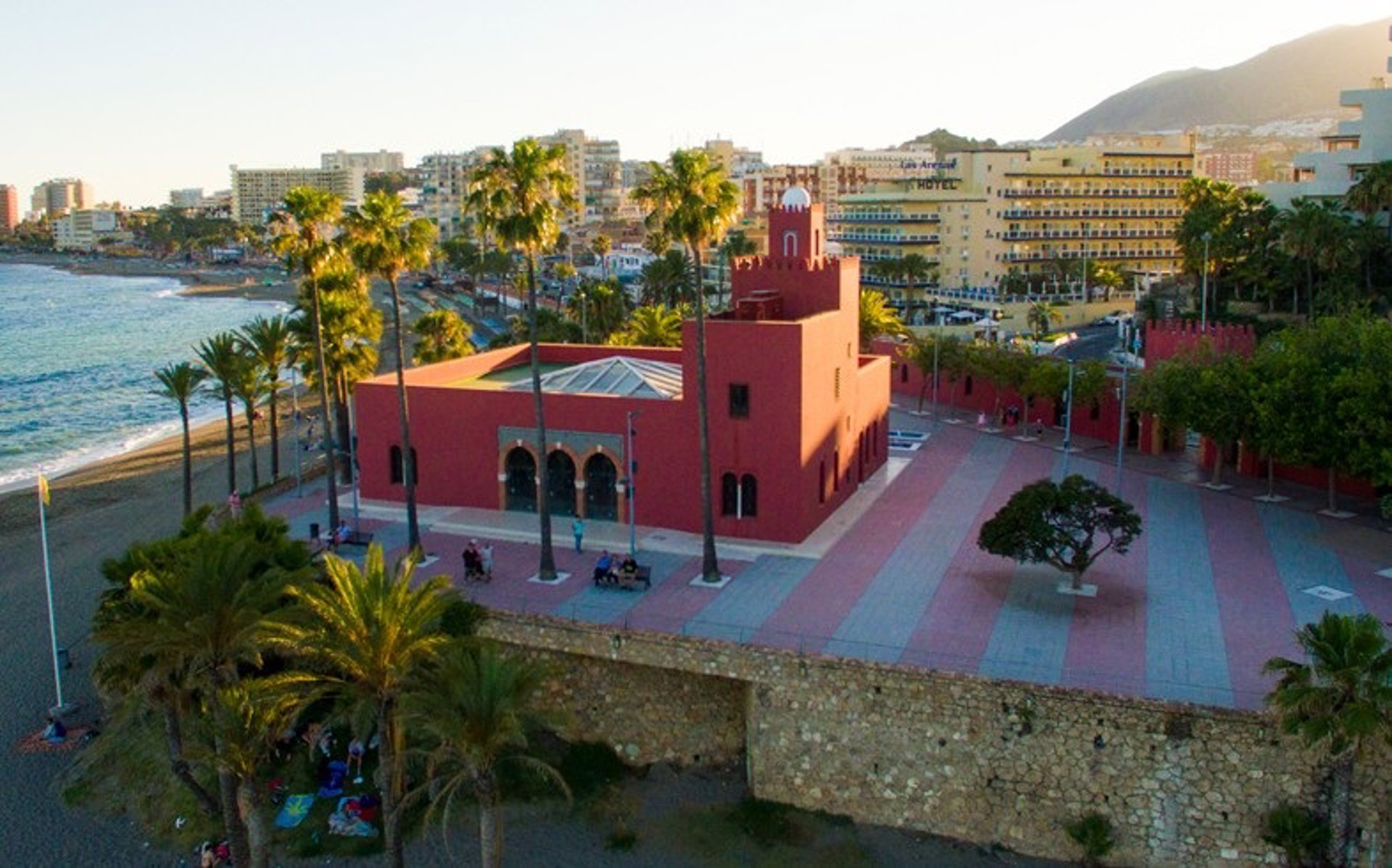 Constituido Observatorio de Turismo de Benalmádena, que propone remodelación del entorno del Bil-Bil