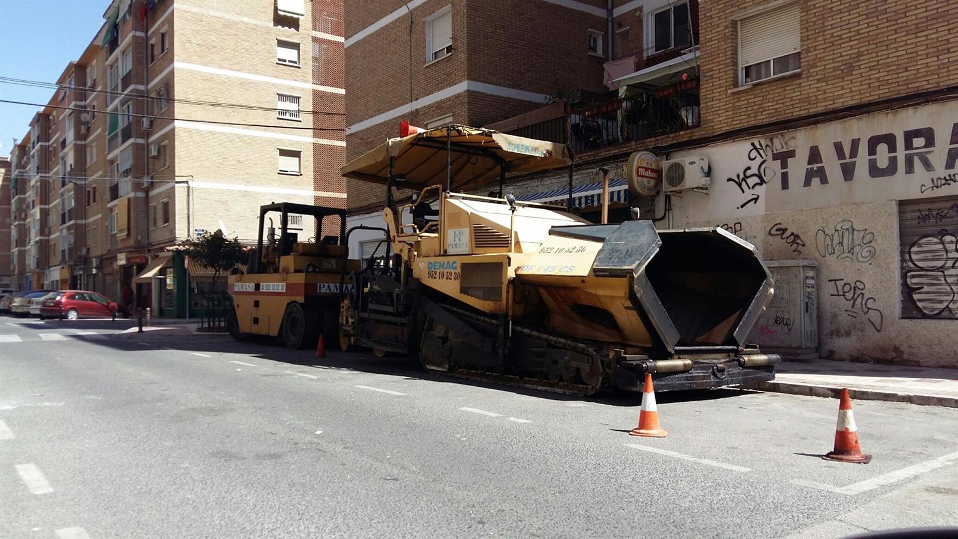 El Ayuntamiento inicia las actuaciones de asfaltado en distritos, vías de alta densidad y parques industriales