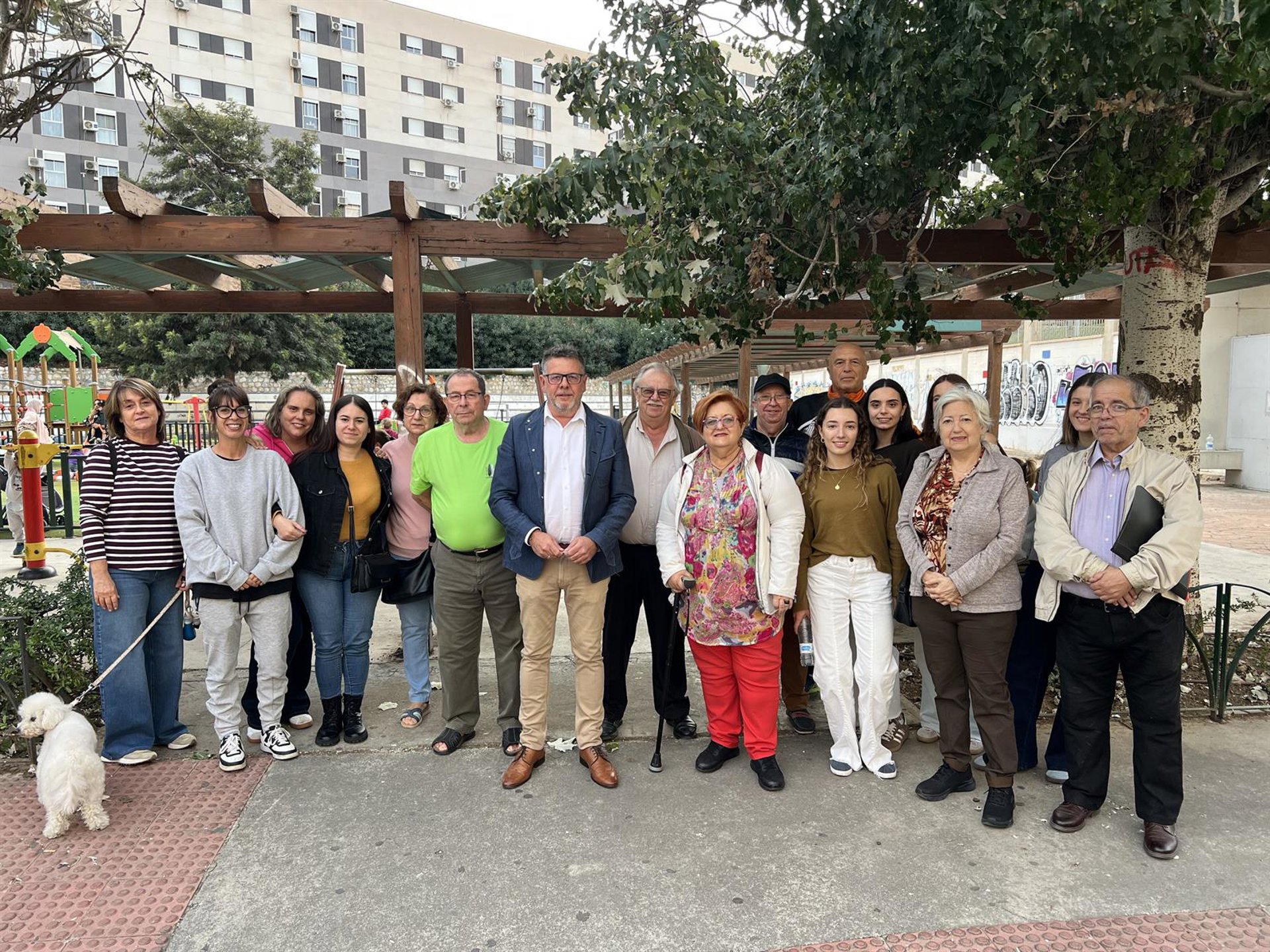 El PSOE critica el "abandono sistemático" del Ayuntamiento al distrito Bailén-Miraflores