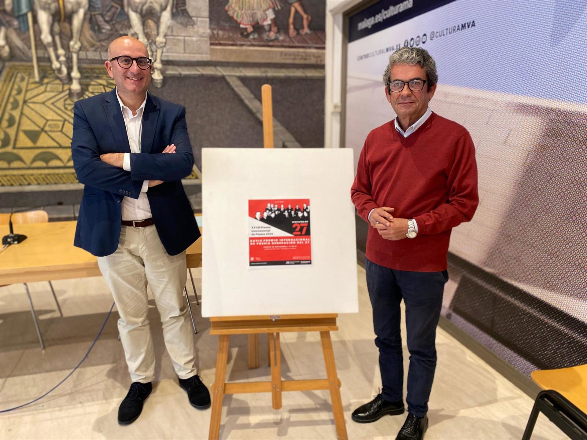 Joaquín Pérez Azaústre, ganador del Premio Internacional de Poesía Generación del 27 de la Diputación