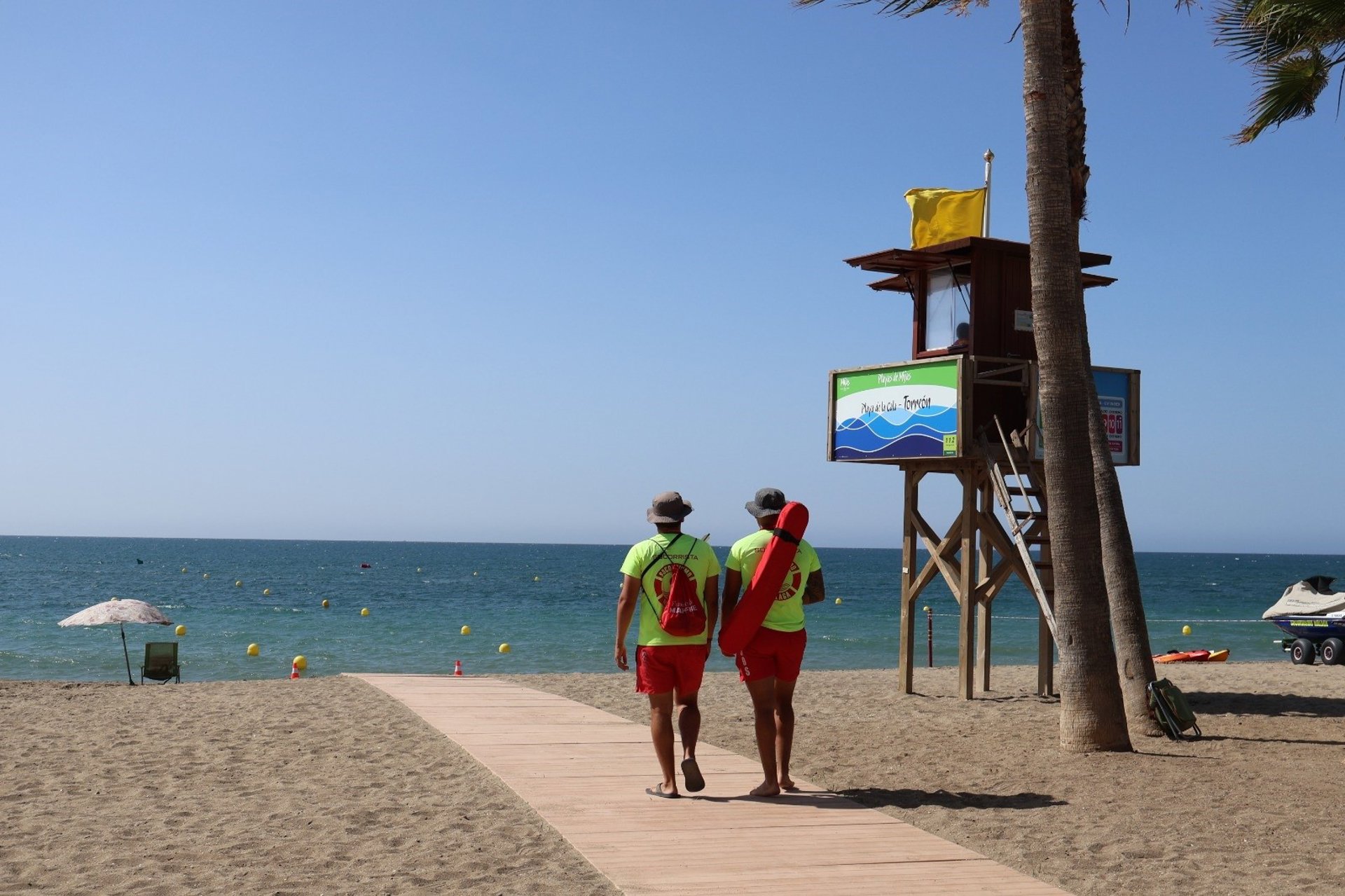 Mijas adjudica nuevo servicio de socorrismo del litoral con drones y megafonía como principales características