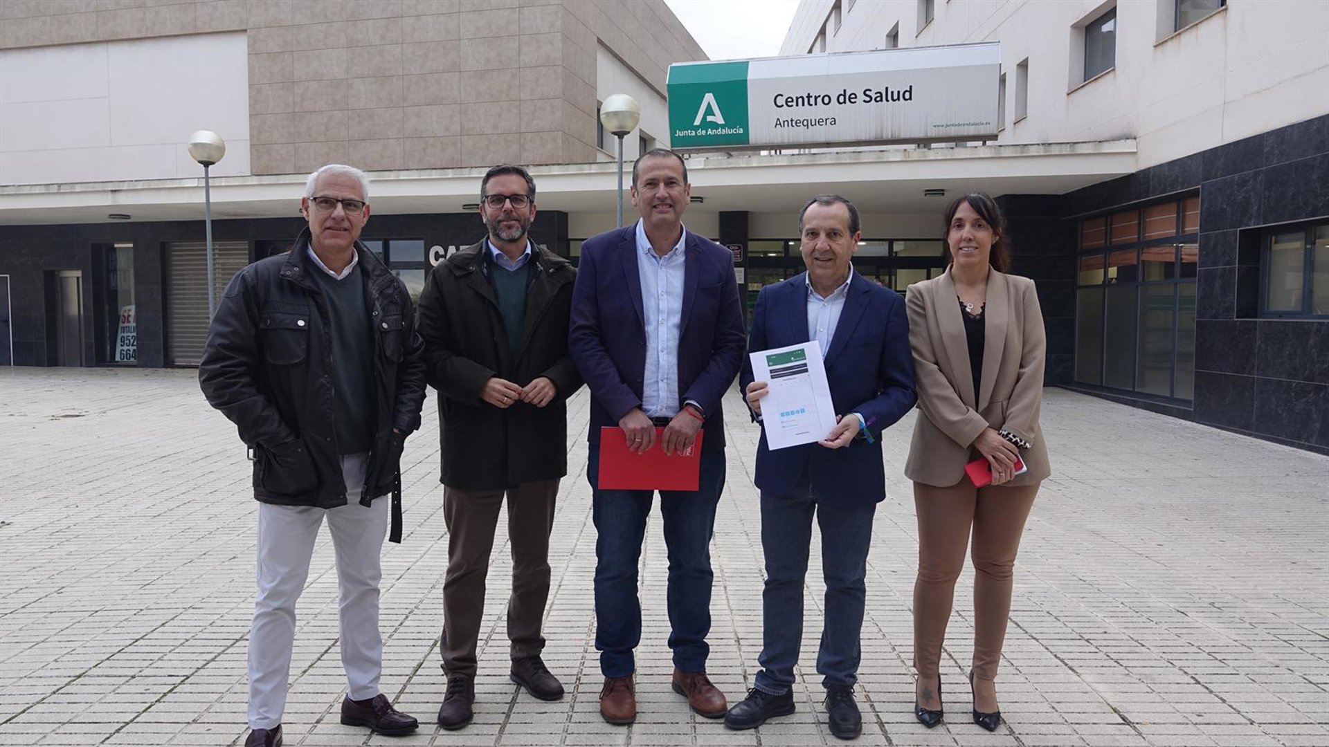 PSOE critica "derivaciones de pacientes de comarca de Antequera a hospitales privados de Málaga para operarse"