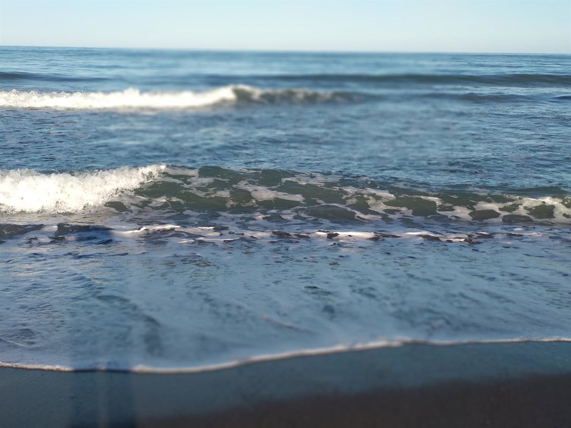 Rescatan a un hombre al que robaron y arrojaron al mar en Málaga