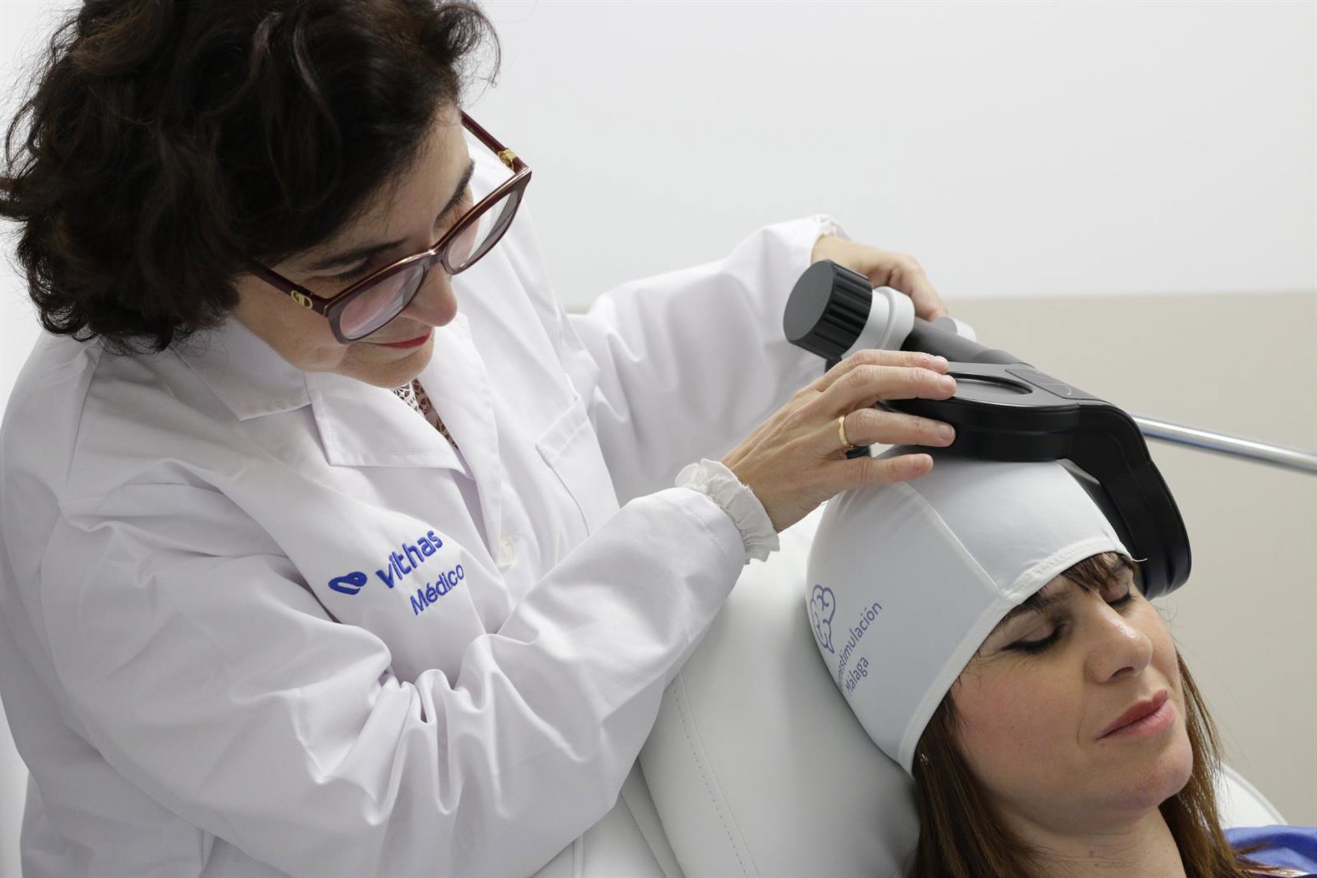 Vithas Xanit apuesta por estimulación magnética transcraneal repetitiva como alternativa a depresión resistente