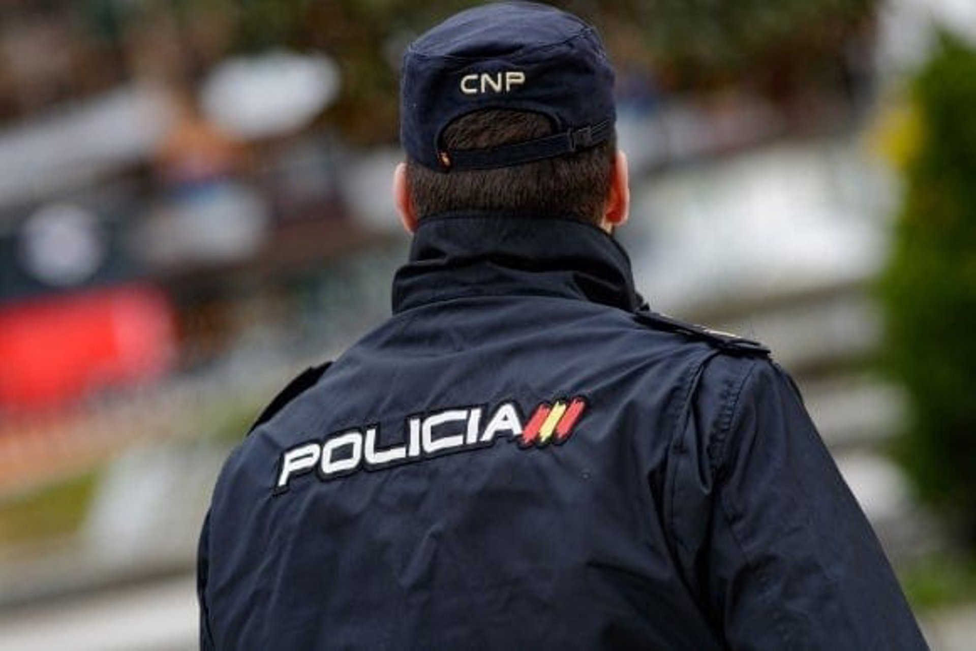 Agentes de la Policía Nacional reaniman a un niño de dos años que no respondía a estímulos
