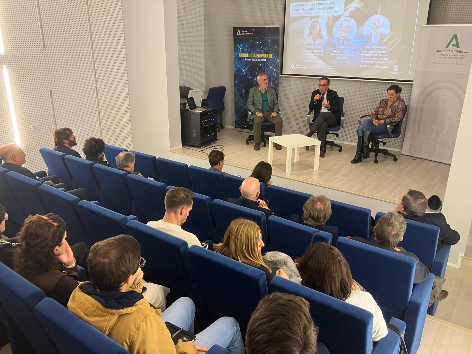 Andalucía Emprende aborda el problema de la sequía en una jornada de innovación en Vélez-Málaga