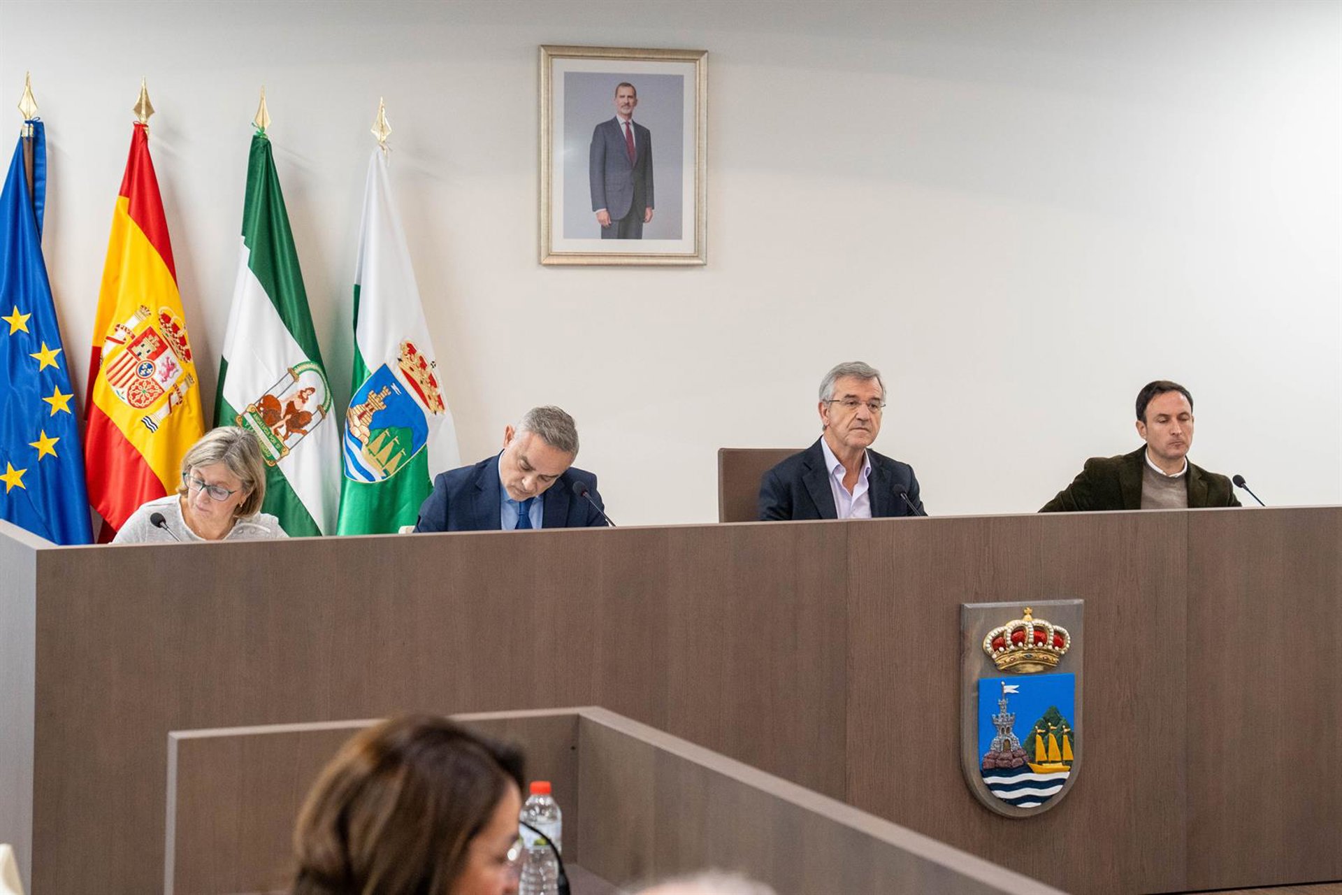 Ayuntamiento de Estepona destaca liquidación de "deuda heredada" y la bajada "histórica" de impuestos