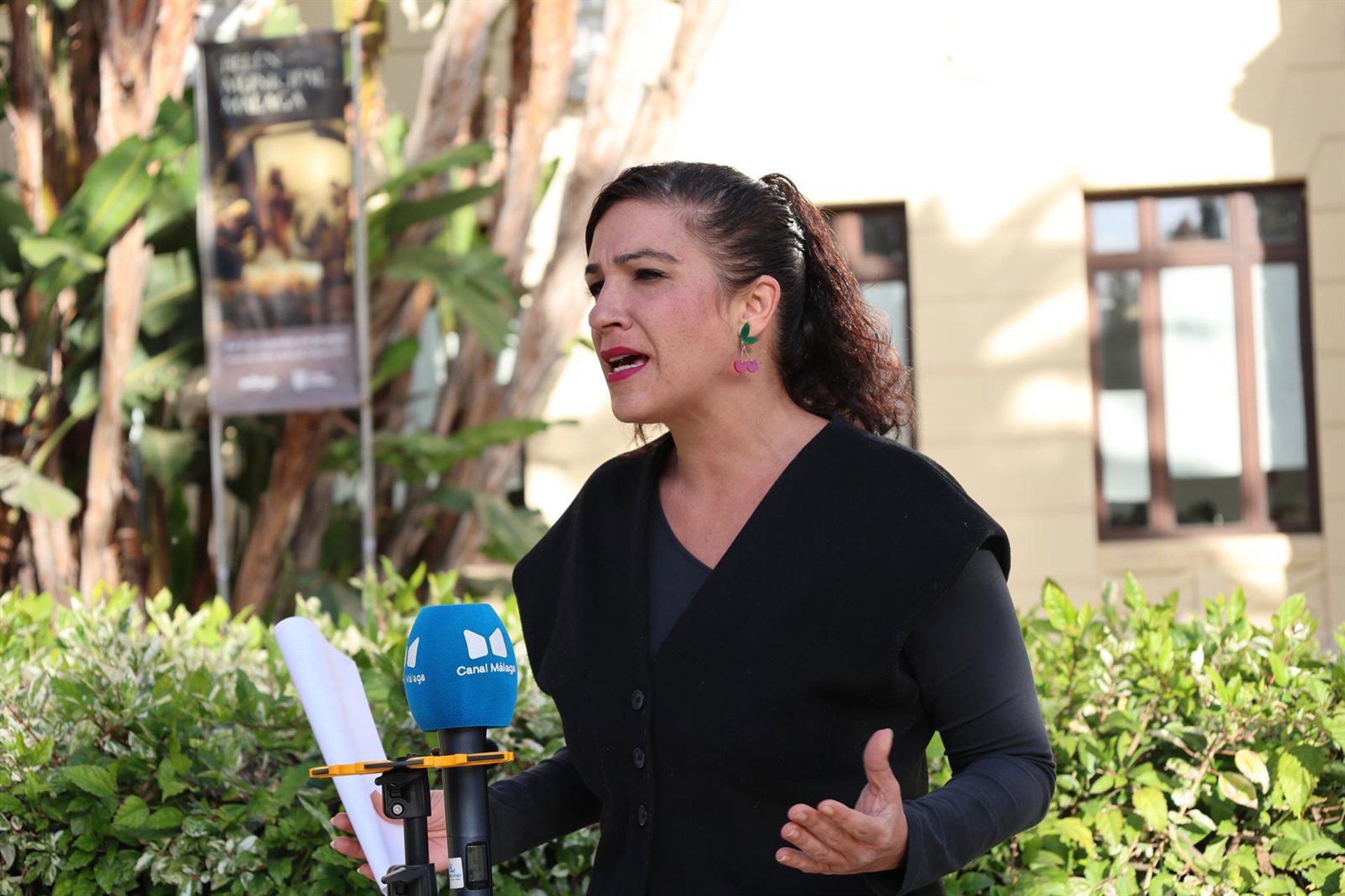 Con Málaga critica "el afán recaudatorio del PP con las multas de tráfico"