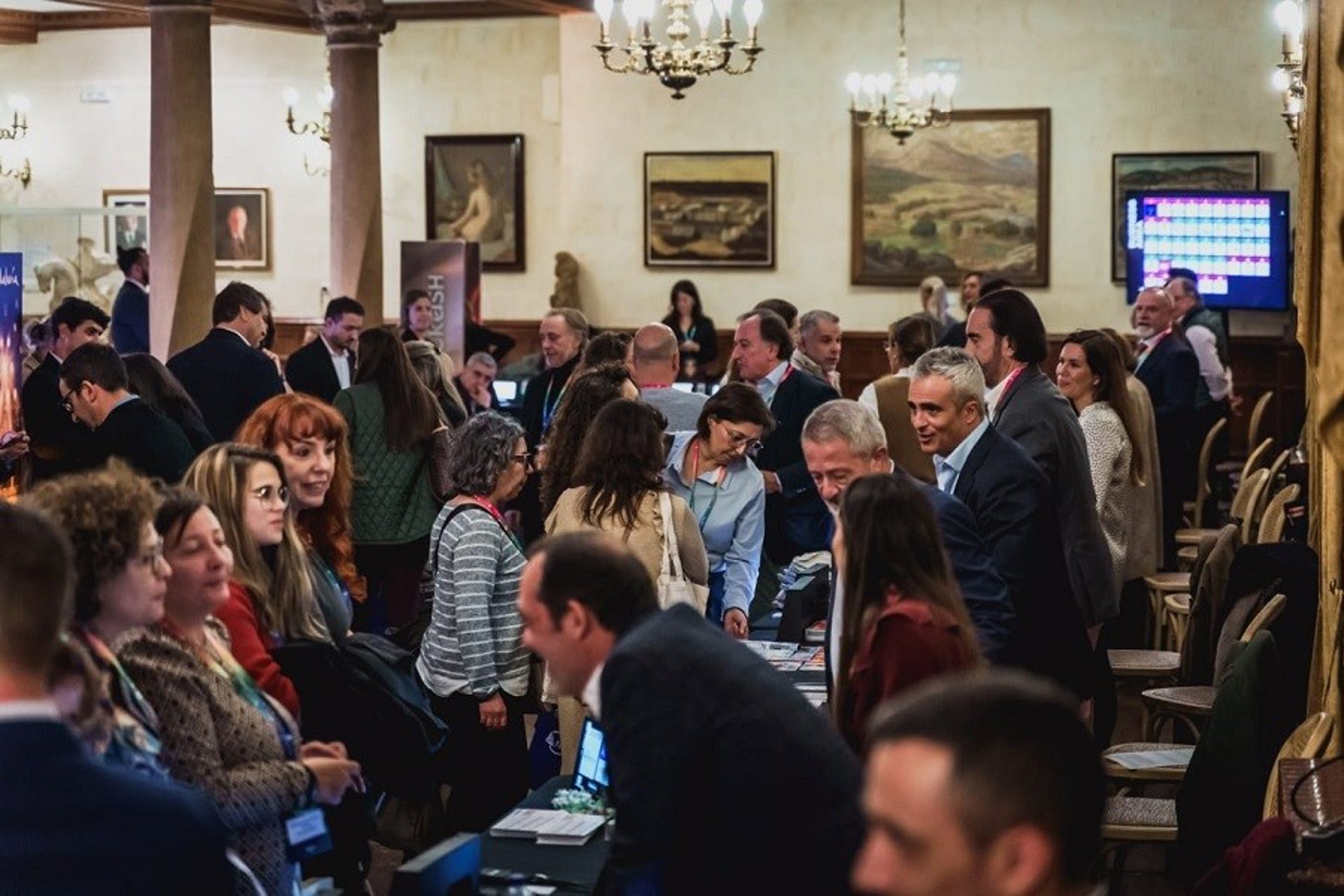 Costa del Sol promociona su oferta en Castilla y León en unas Jornadas Profesionales y en Intur