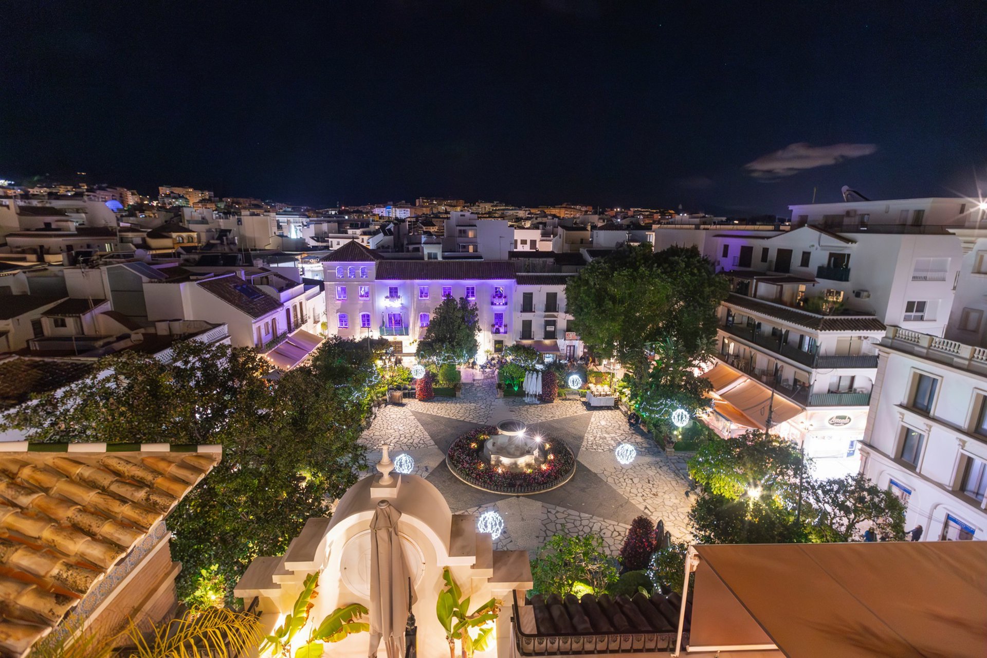 El alcalde de Estepona destaca los atractivos para visitar la ciudad durante las fiestas navideñas