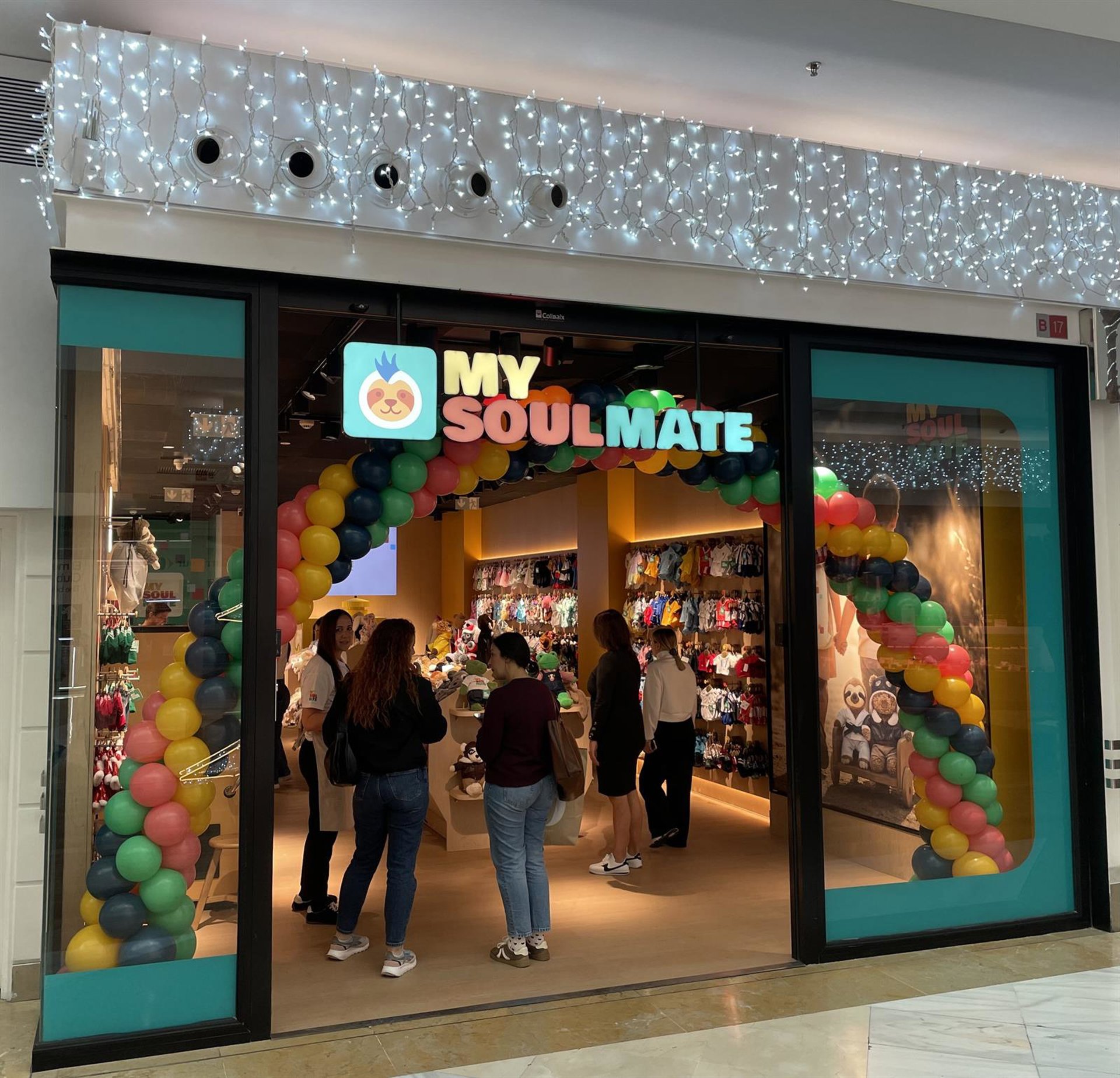 El centro comercial Miramar, en Fuengirola, abre la primera tienda de peluches personalizados de España