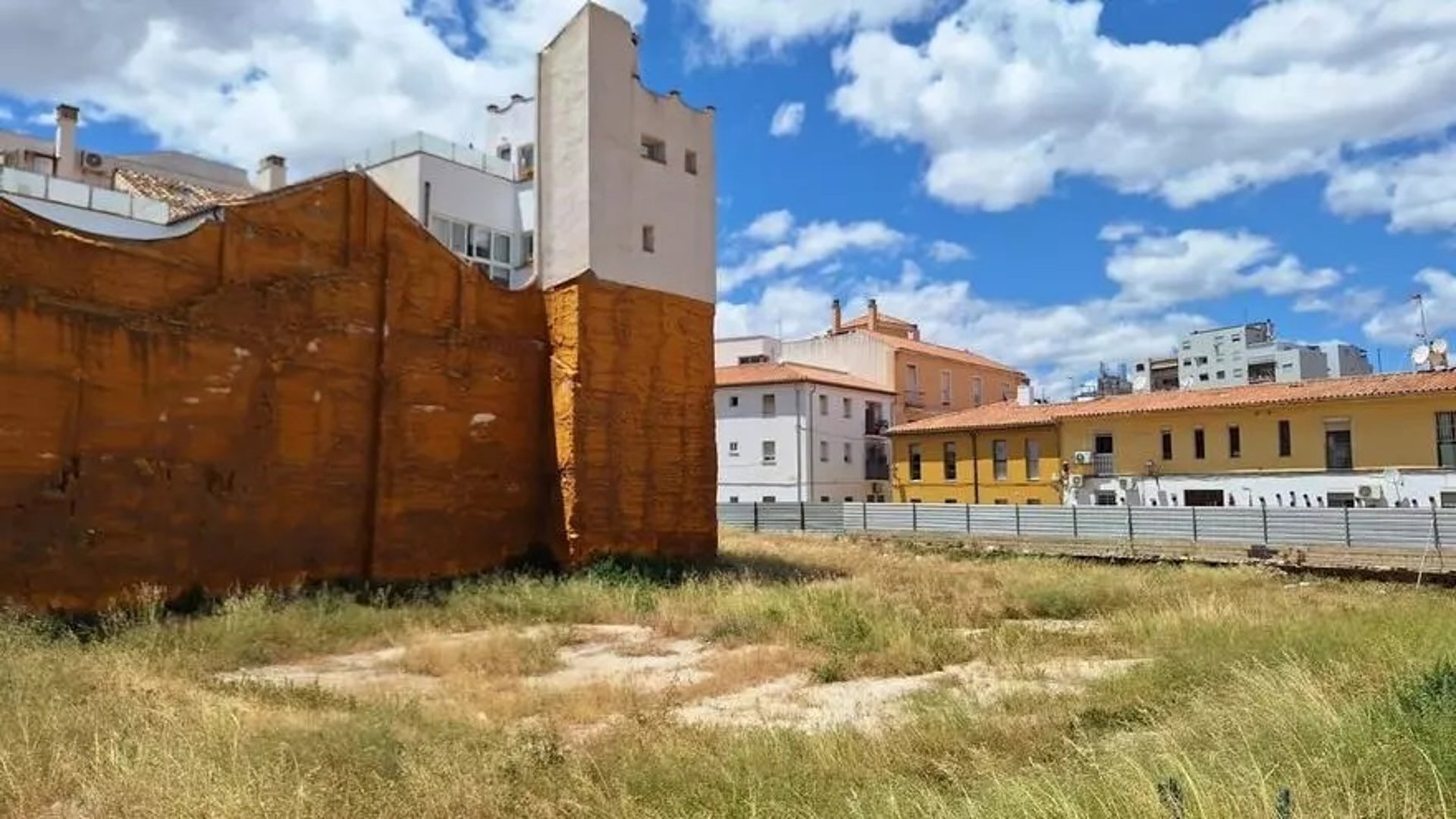 La Junta ya cuenta con la licencia de obra para la construcción de 50 viviendas en El Perchel