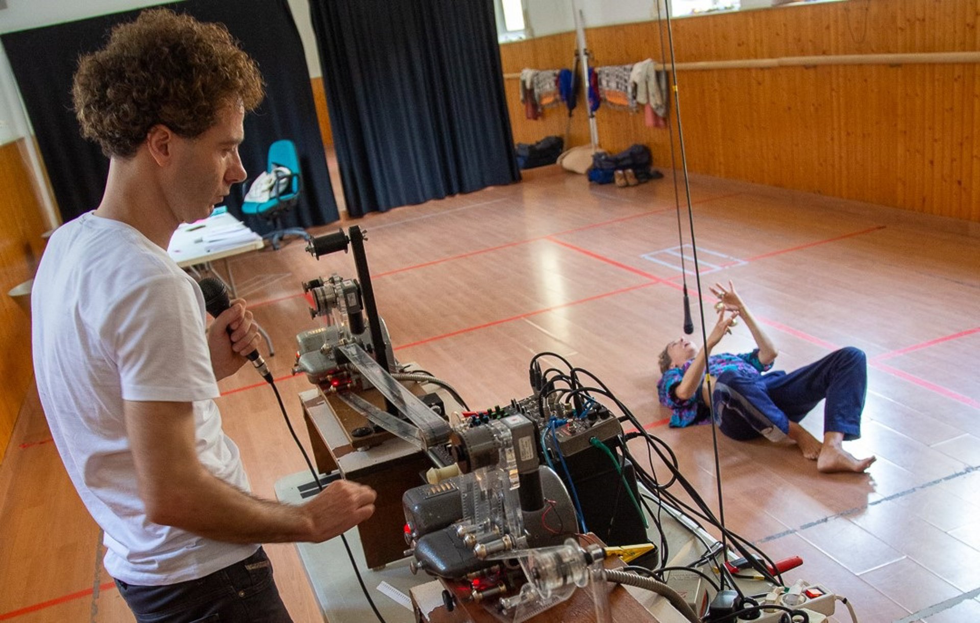 La Térmica acoge un laboratorio de acercamiento a la danza y la canción con Laila Tafur y Enrique del Castillo