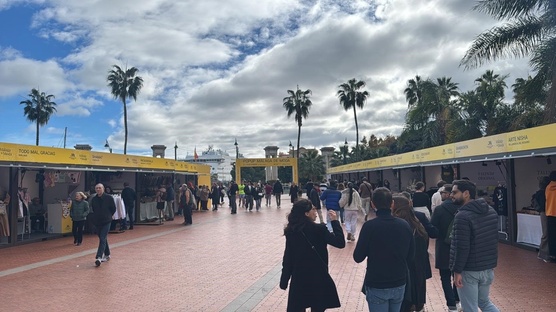 Los diseñadores de Málaga de Moda cuadruplican sus ventas respecto a 2024 en el Pop Up de la Plaza de la Marina