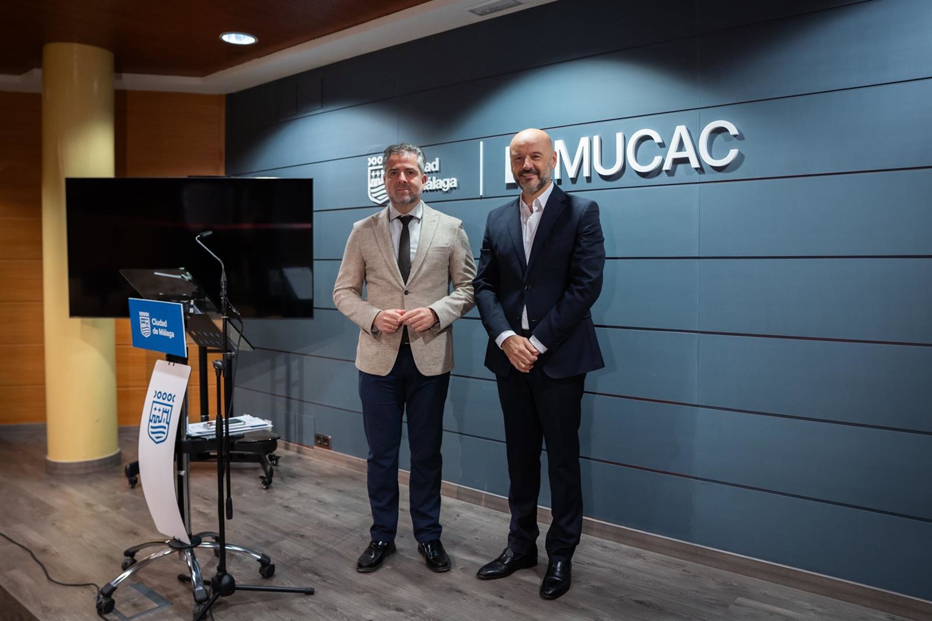 Málaga y Correos vuelven a renovar su acuerdo para facilitar el pago de tributos mediante giro postal