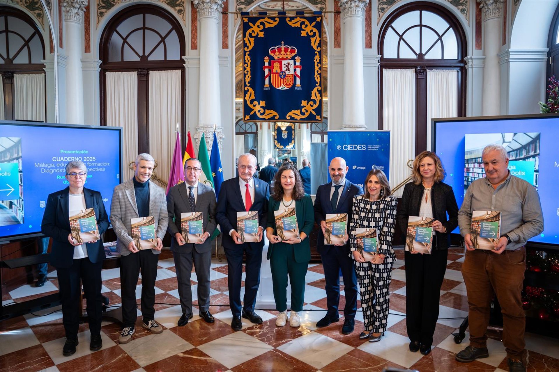 Más del 40% de los ocupados en el Área Metropolitana de Málaga posee estudios superiores