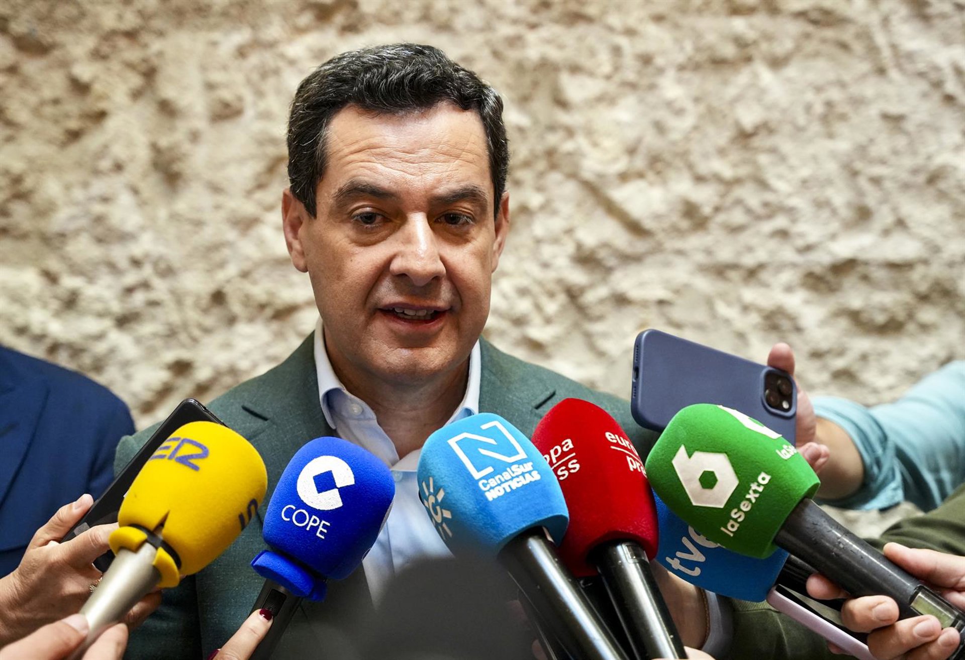 Moreno manda su apoyo a los vecinos de Alhaurín el Grande y lamenta las víctimas y desaparecidos por el temporal
