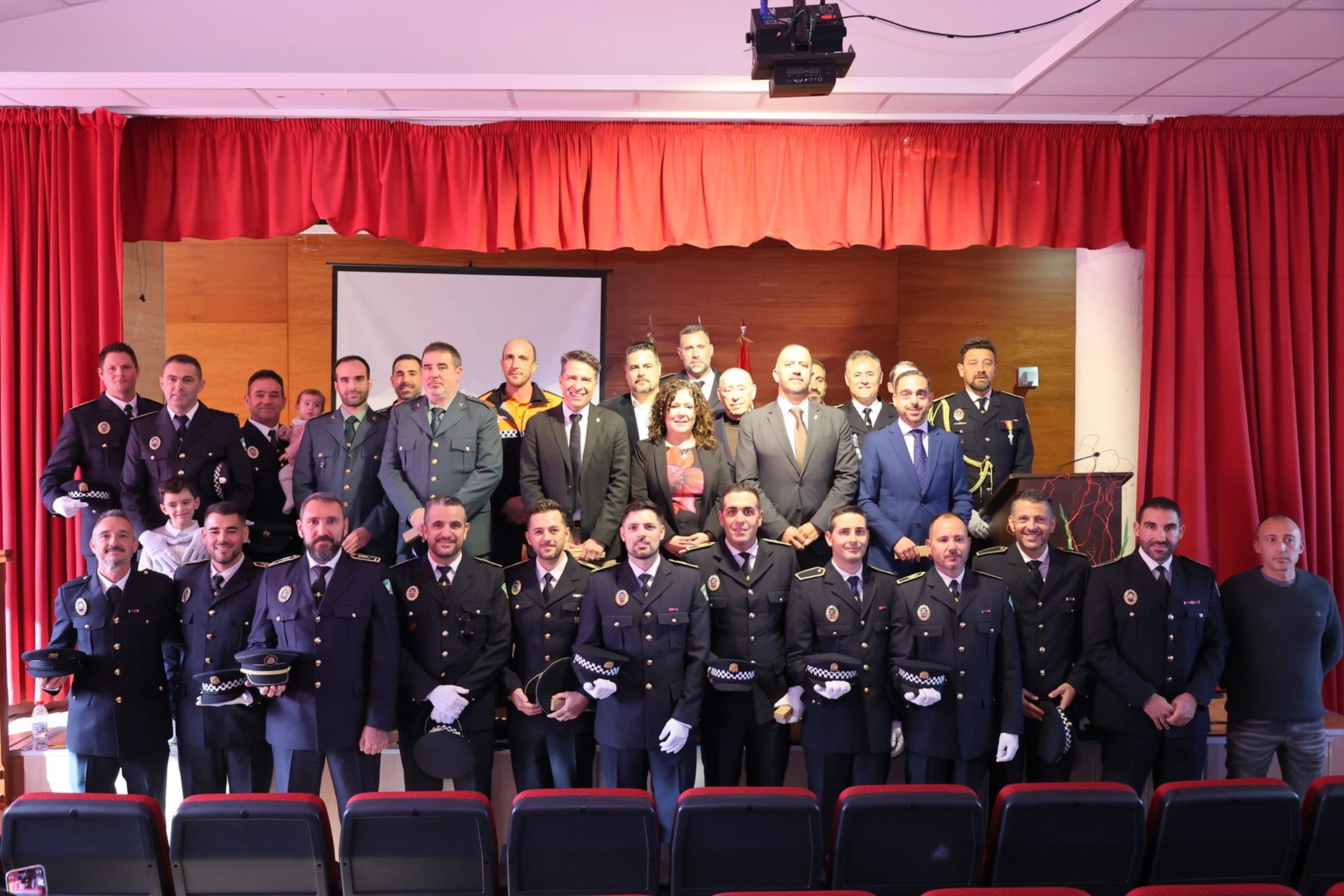 Torrox prevé incorporar en enero a cuatro nuevos policías locales