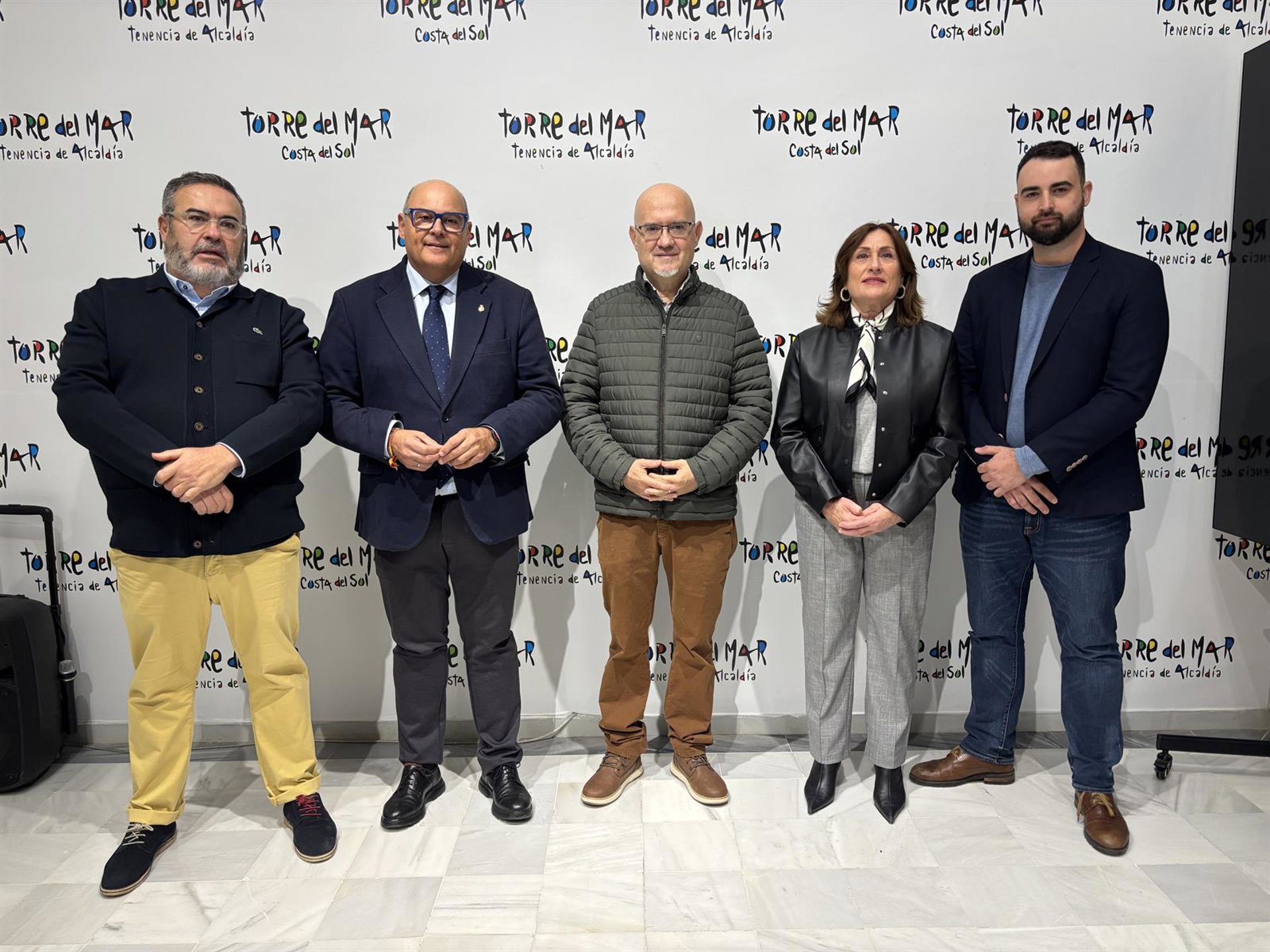 Vélez-Málaga anuncia la ampliación en los horarios de la hostelería del municipio de cara a la Navidad