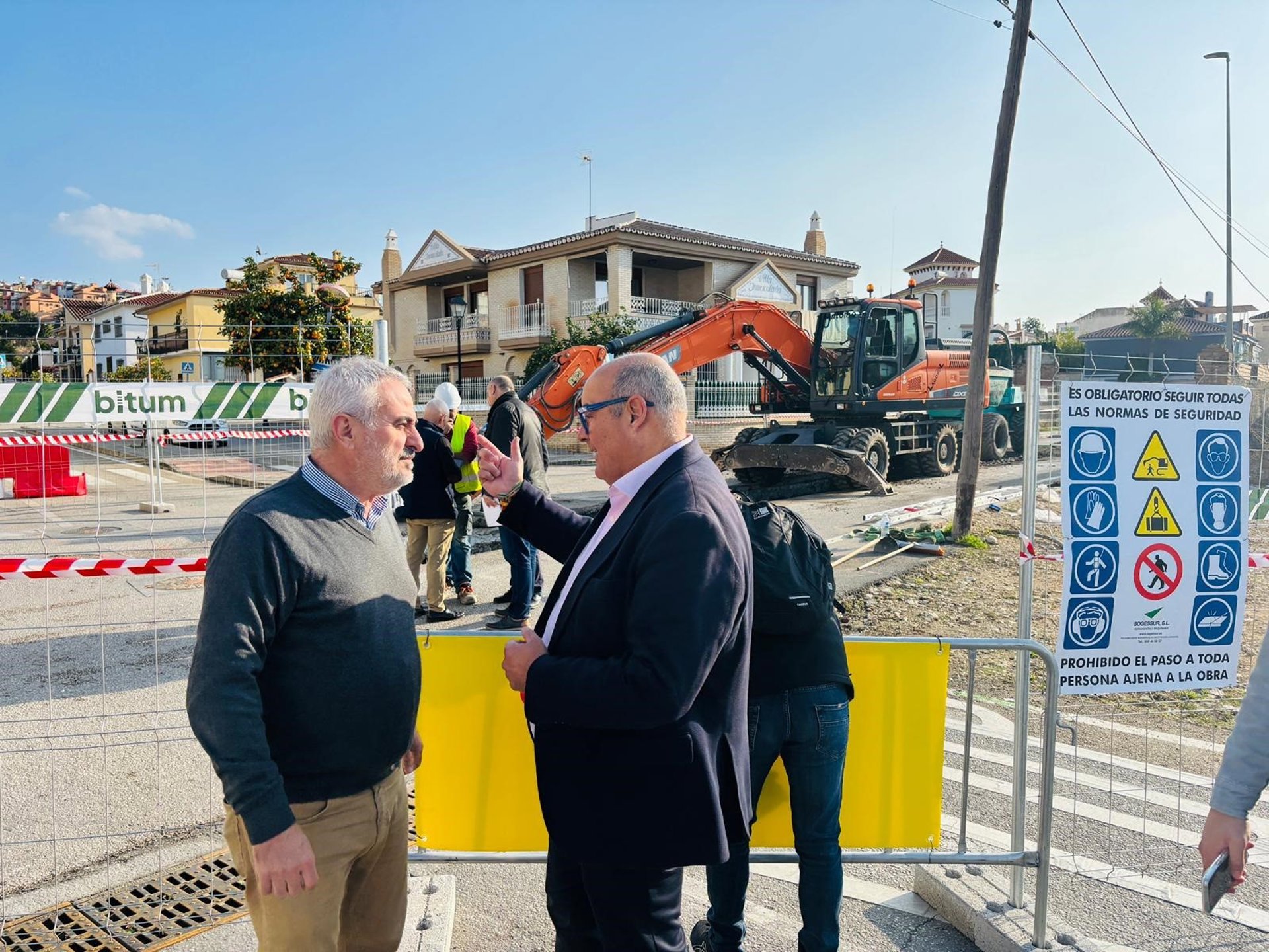 Vélez asiste al inicio de las obras de la rotonda de El Romeral para mejorar la seguridad y fluidez del tráfico