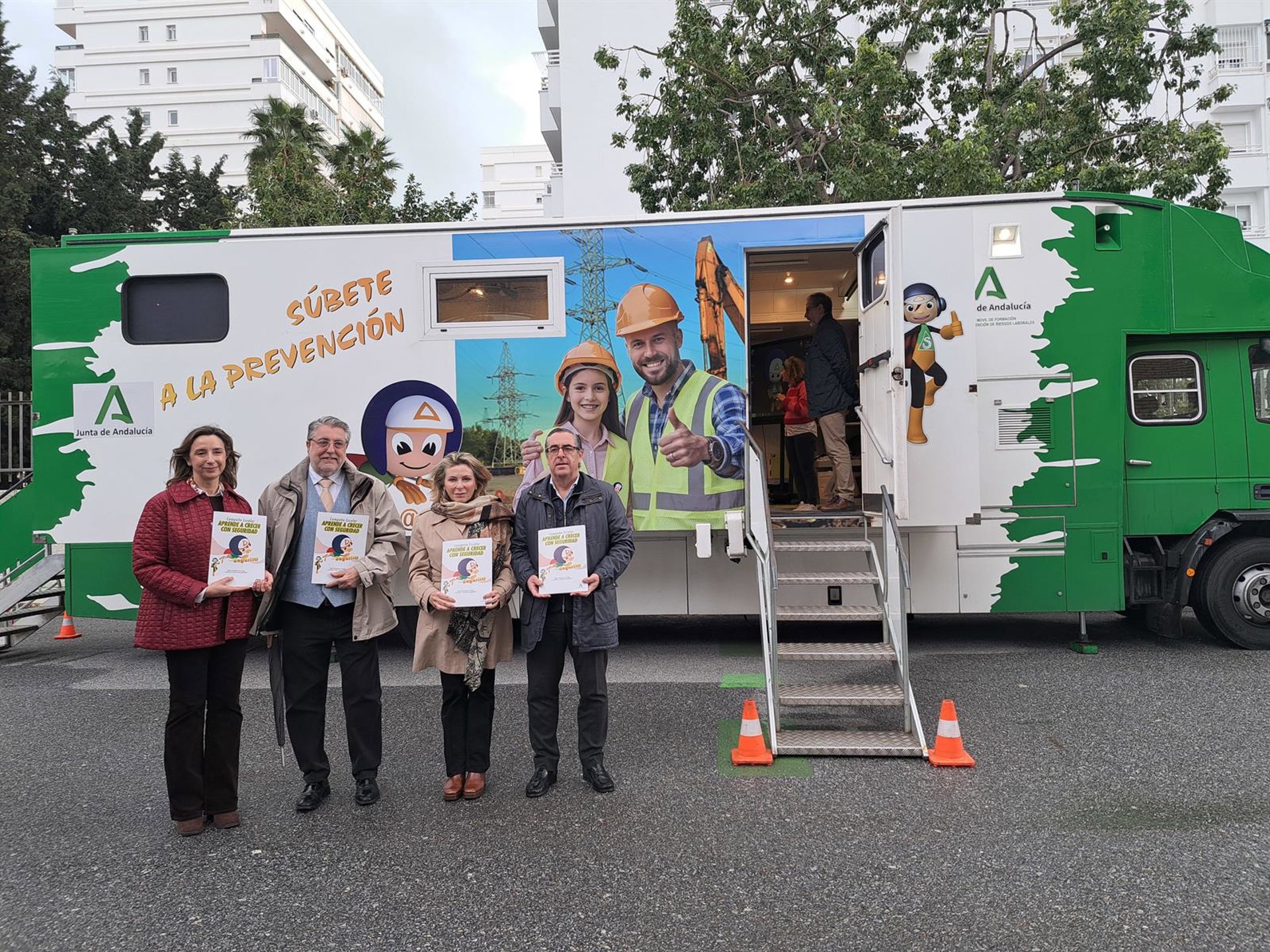 Arranca en Málaga la XXIV campaña 'Aprende a Crecer con Seguridad' para fomentar la cultura preventa