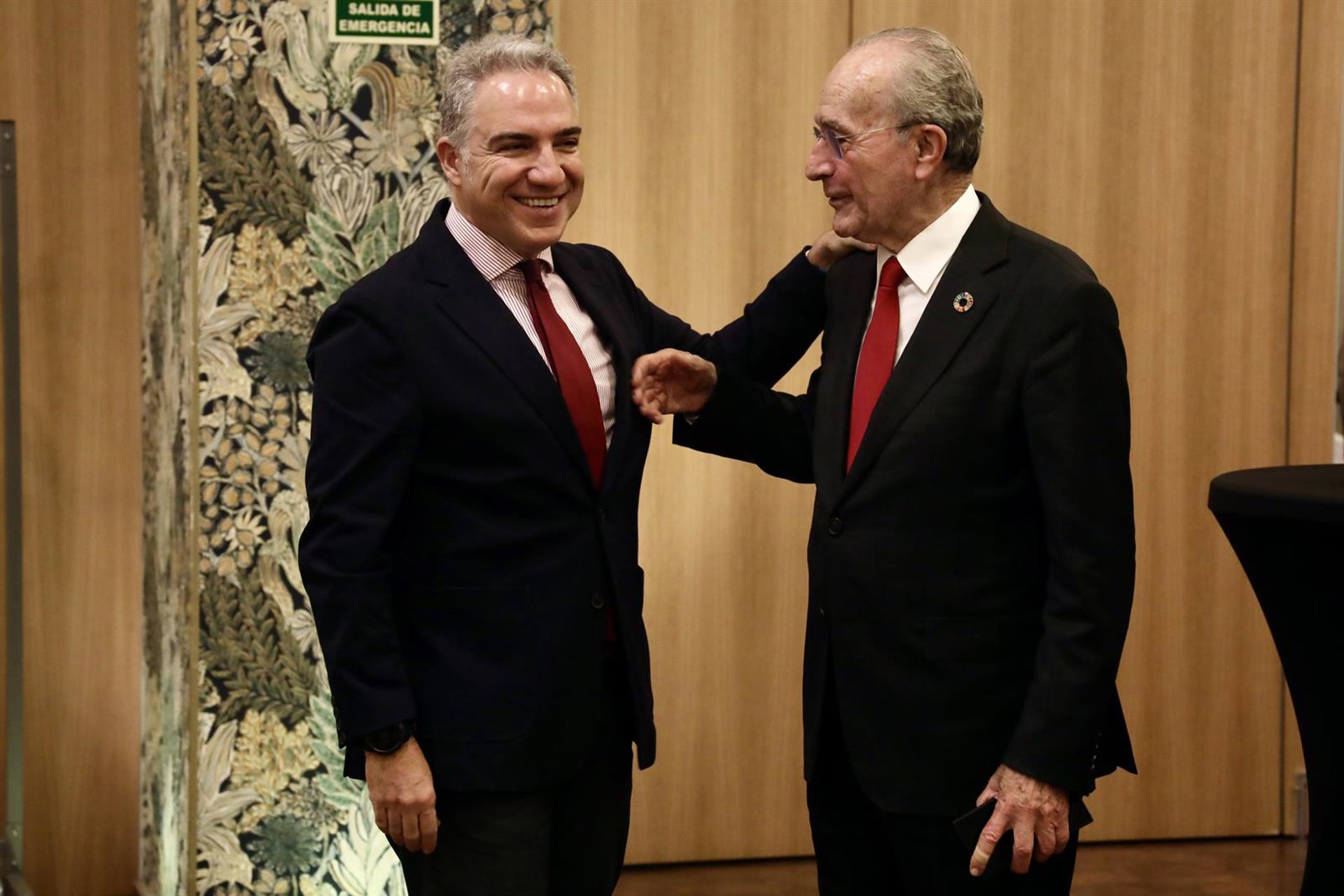 Bendodo: "Todavía hay cosas por hacer en Málaga y las tiene que liderar mi alcalde", Francisco de la Torre