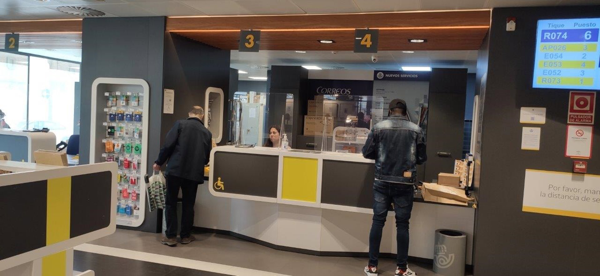 Correos facilita la renovación de abonos de la Semana Santa de Málaga 2026 a través de su red postal