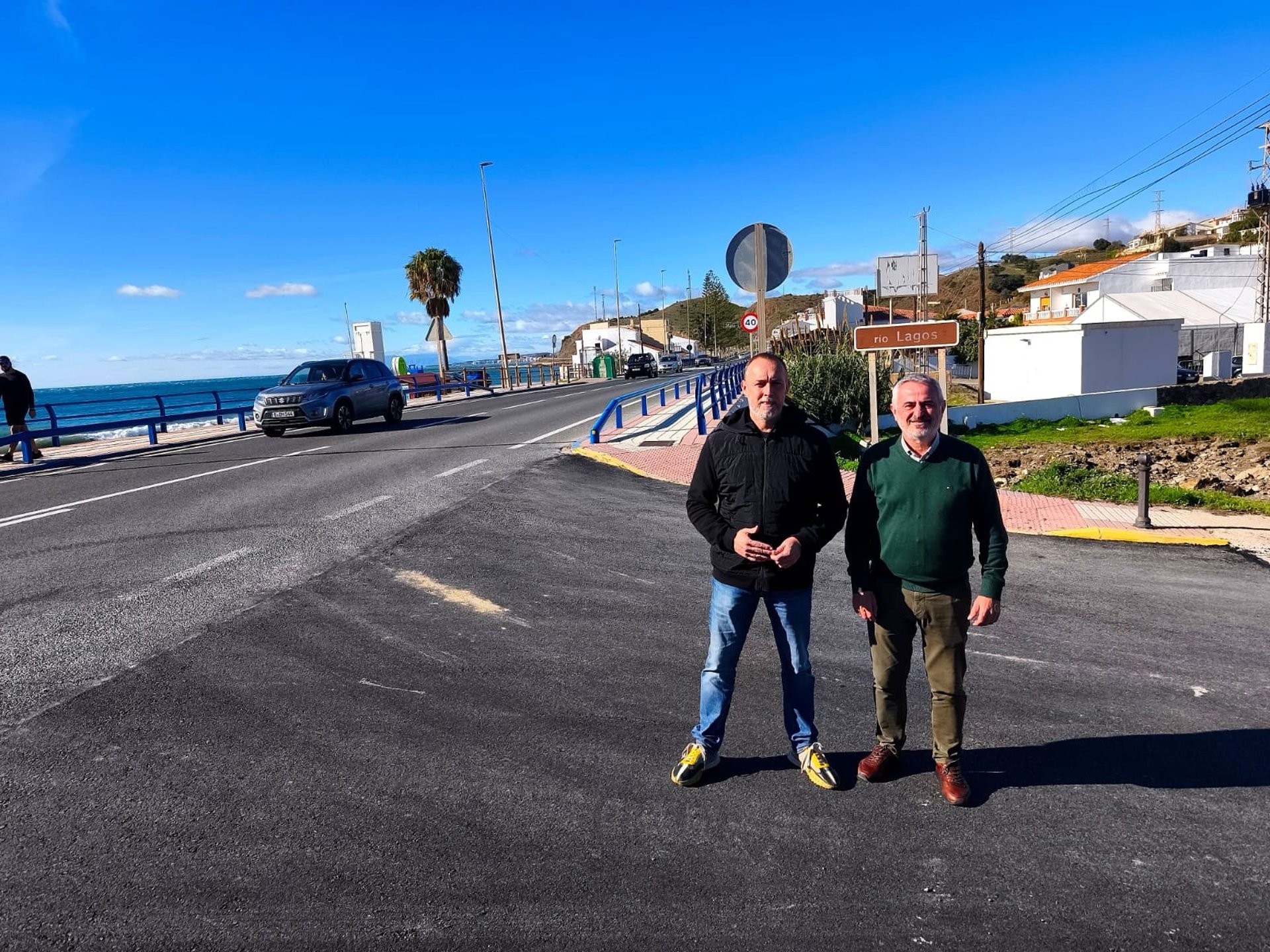 Finalizadas las obras de mejora de uno de los márgenes del Camino de Lagos en Vélez-Málaga