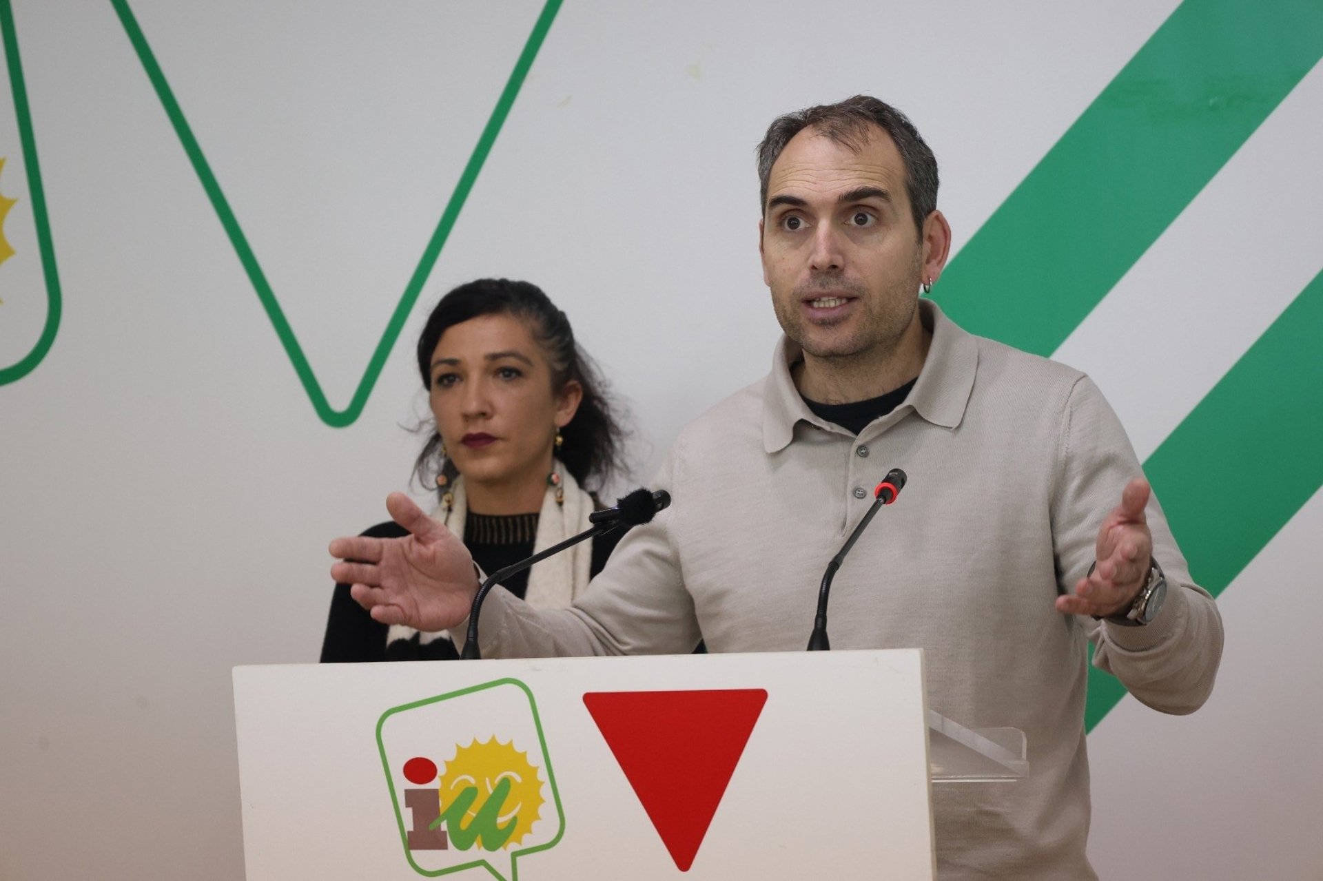 IU pide en Málaga medidas como propuestas en Canarias para limitar la compra de vivienda para uso no residencial