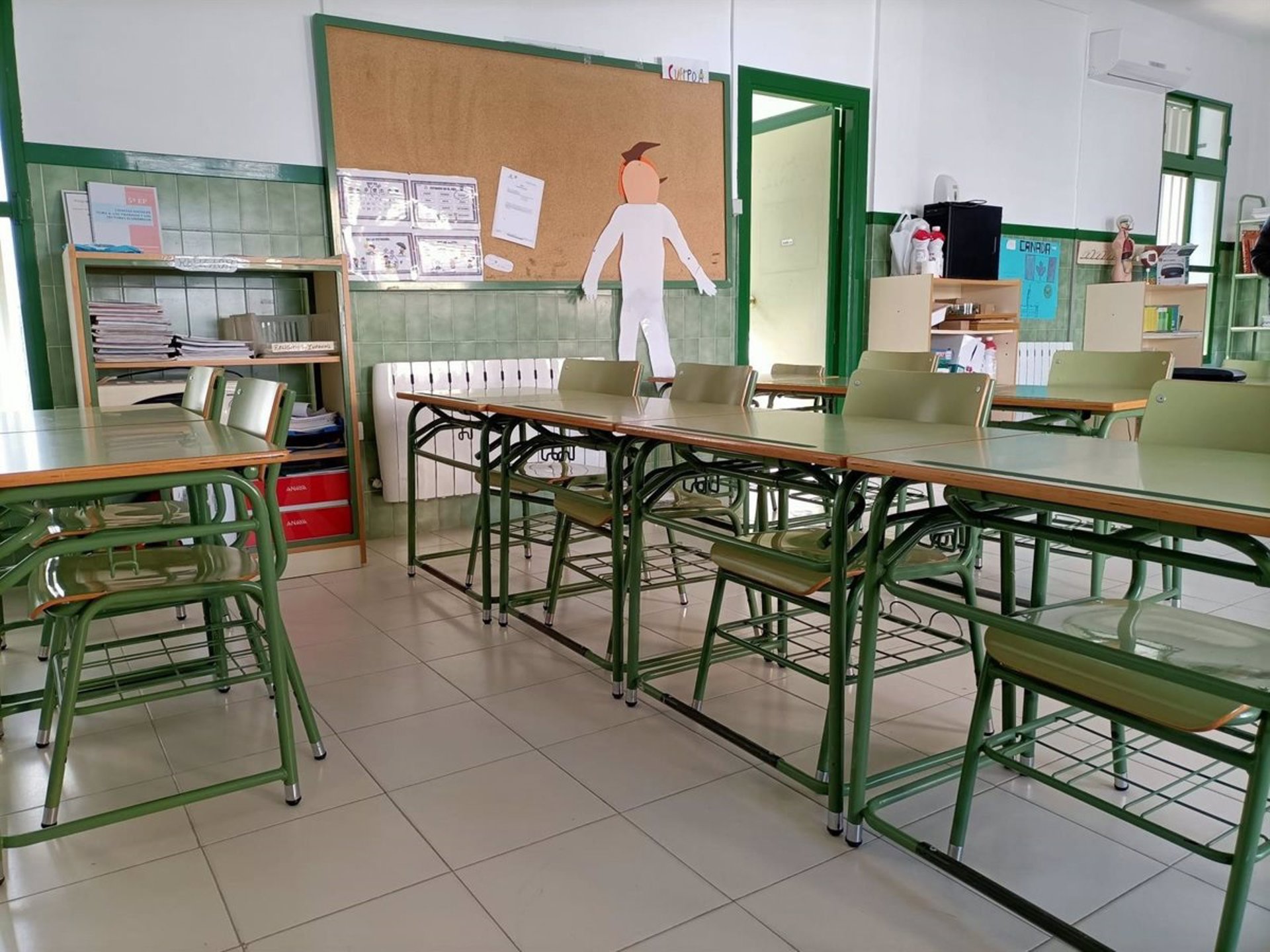 Junta invierte cerca de 14 millones en equipamiento y tecnología para centros educativos