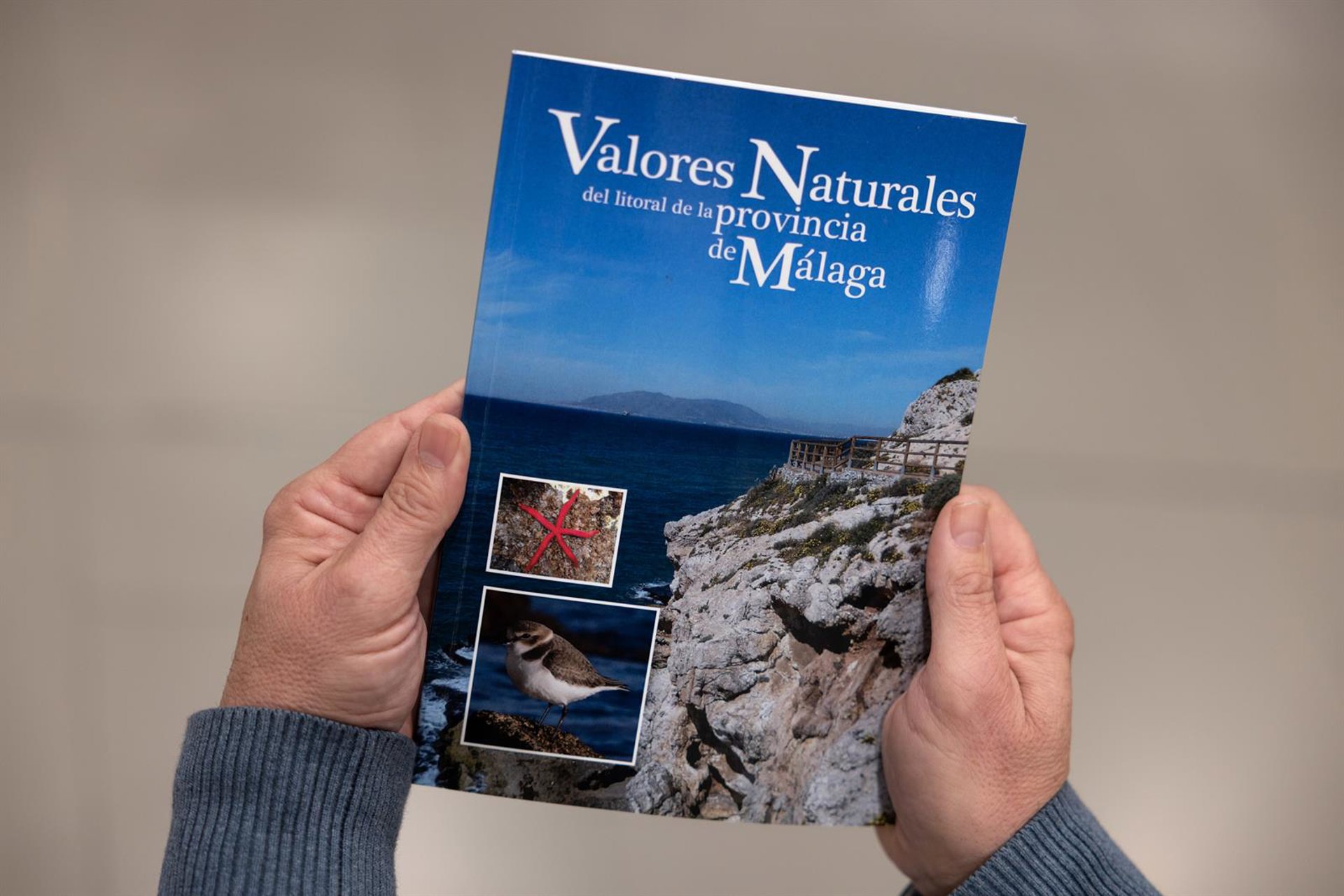 La Diputación edita un libro sobre la flora y fauna del litoral y los espacios de mayor interés ambiental