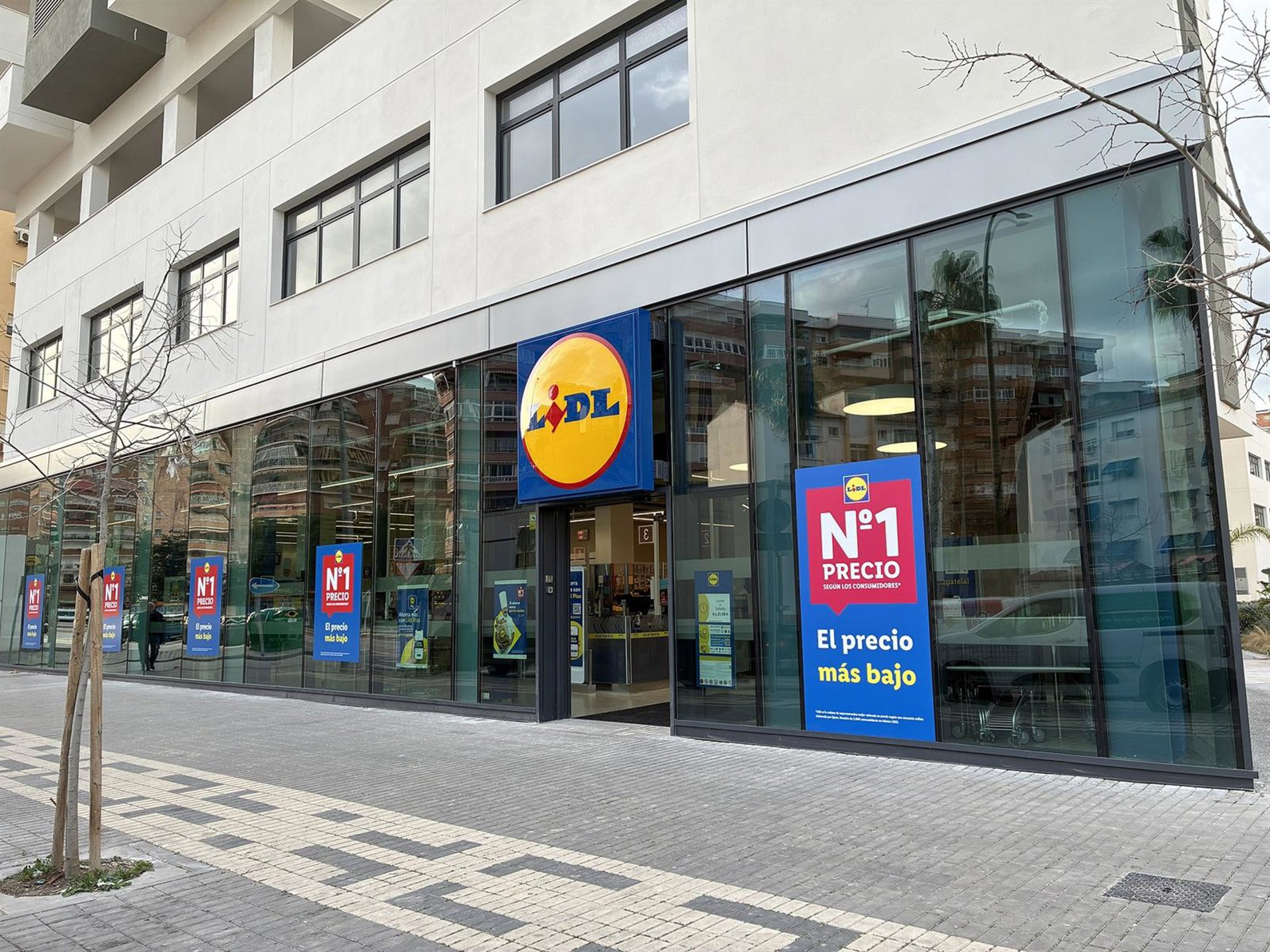 Lidl abre su décima tienda en la capital tras una inversión de 3,6 millones de euros