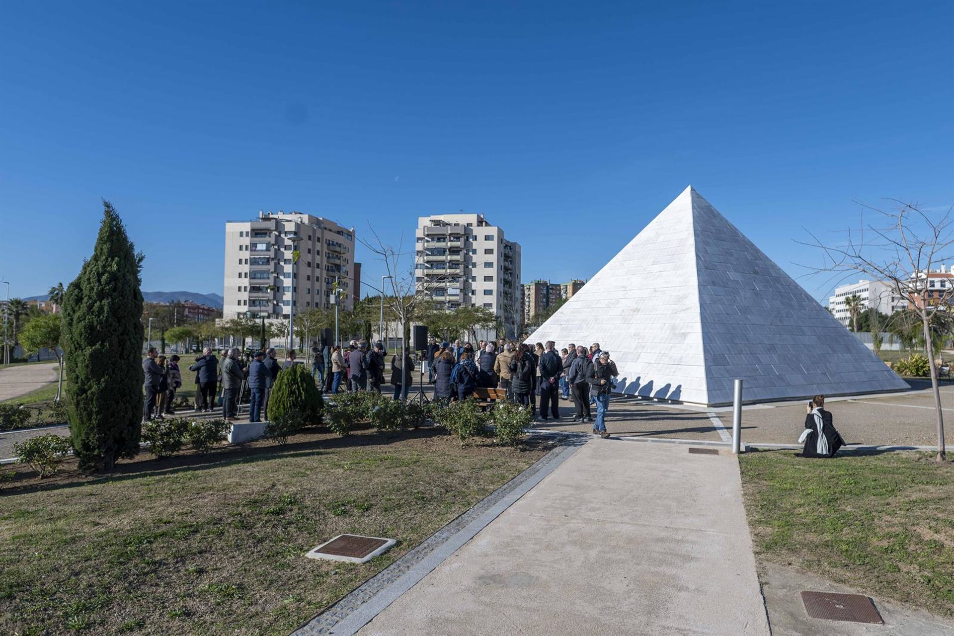 Málaga rinde homenaje a los represaliados durante la Guerra Civil y la dictadura franquista