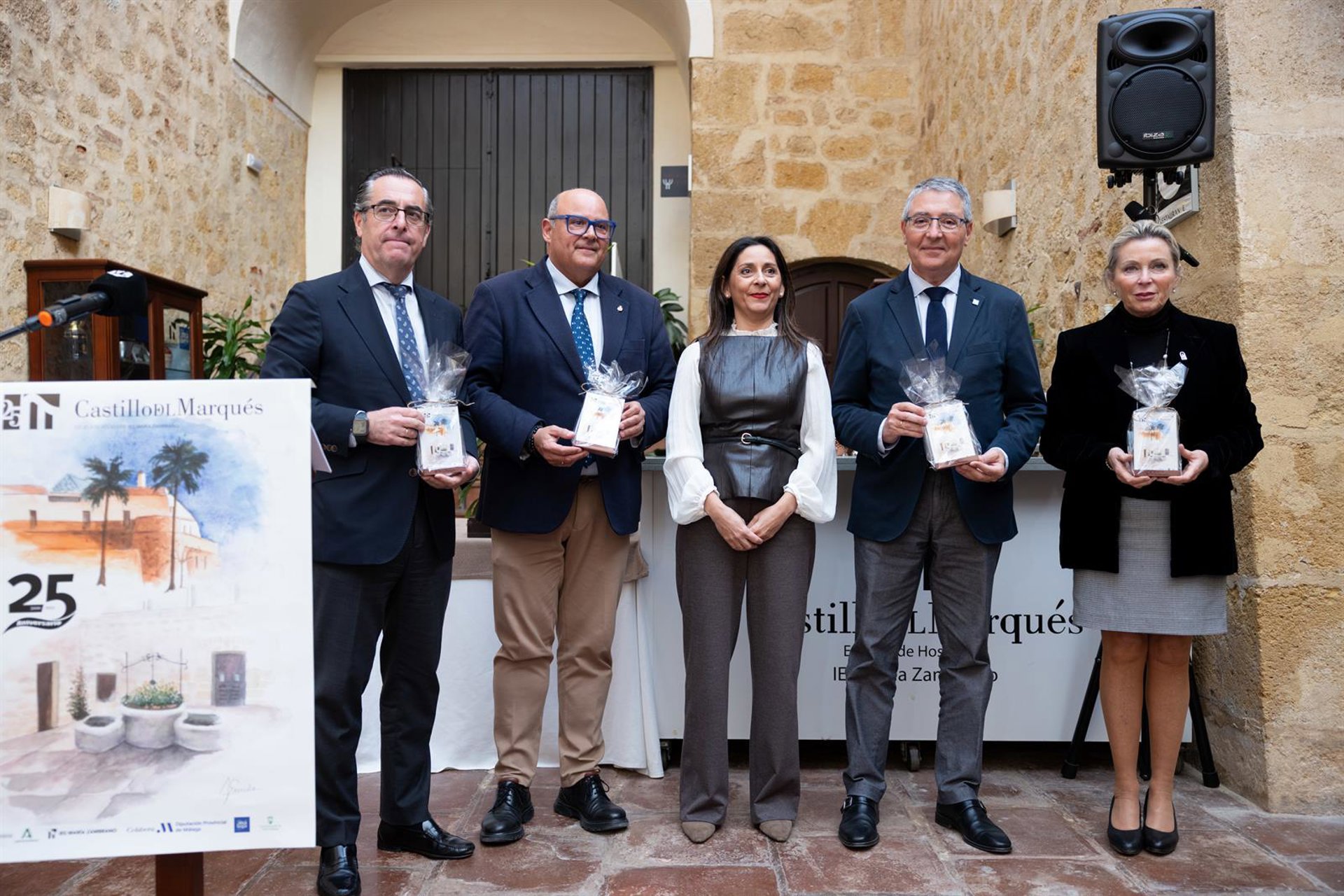 Salado subraya la calidad formativa de la Escuela de Hostelería Castillo del Marqués en su 25 aniversario