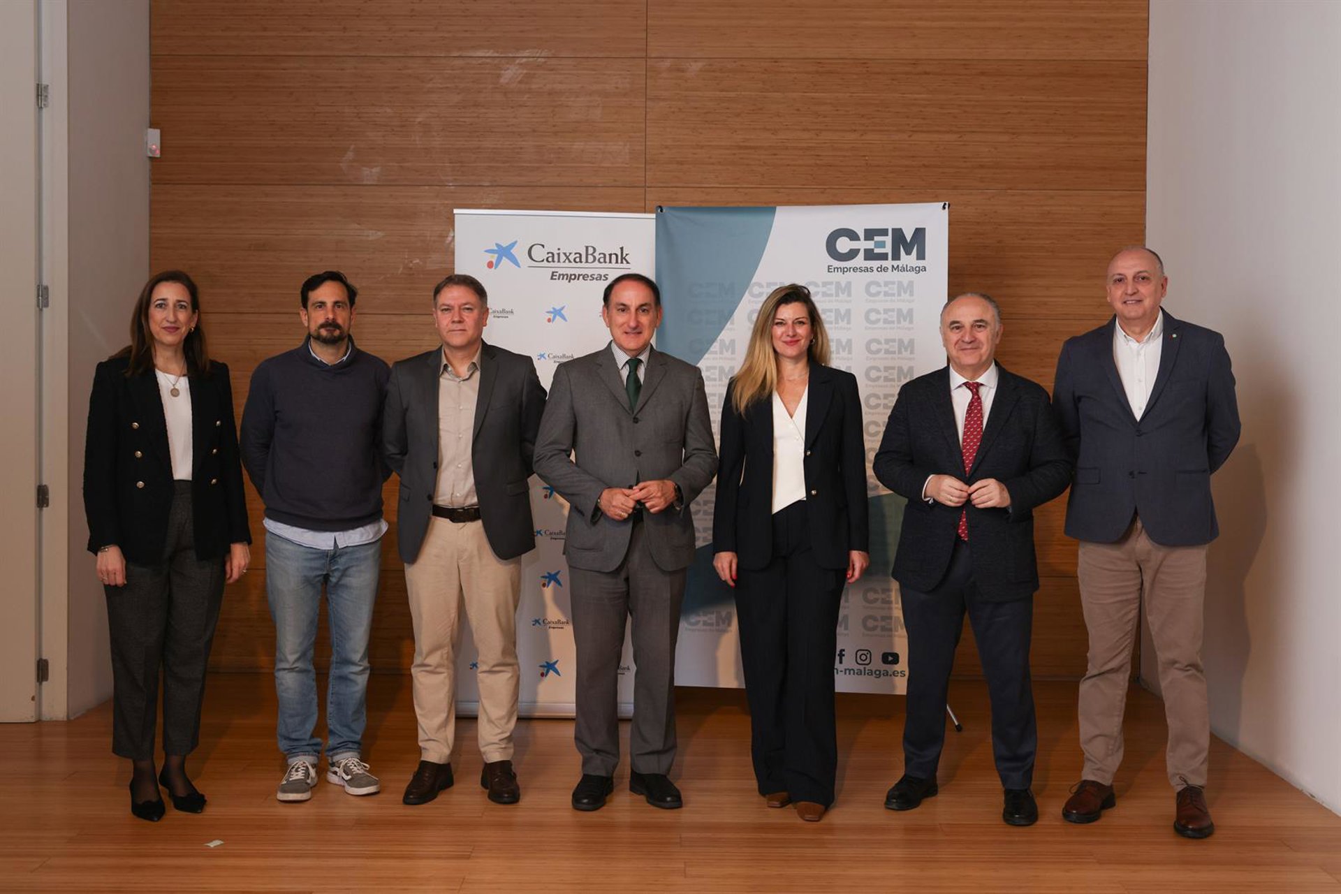 CEM y CaixaBank reúnen a expertos y empresarios en torno al valor estratégico de la IA
