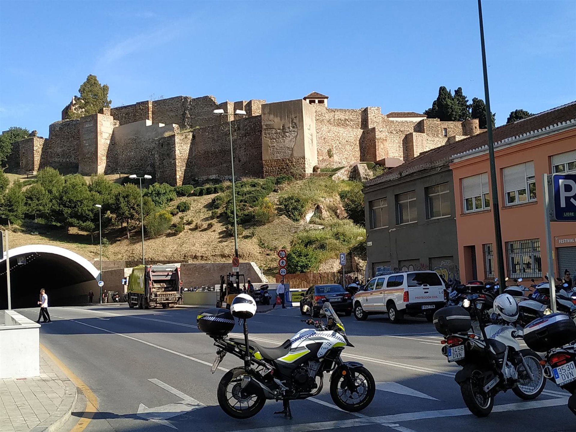 Cierran al público La Alcazaba y el Castillo de Gibralfaro de Málaga por el fuerte viento