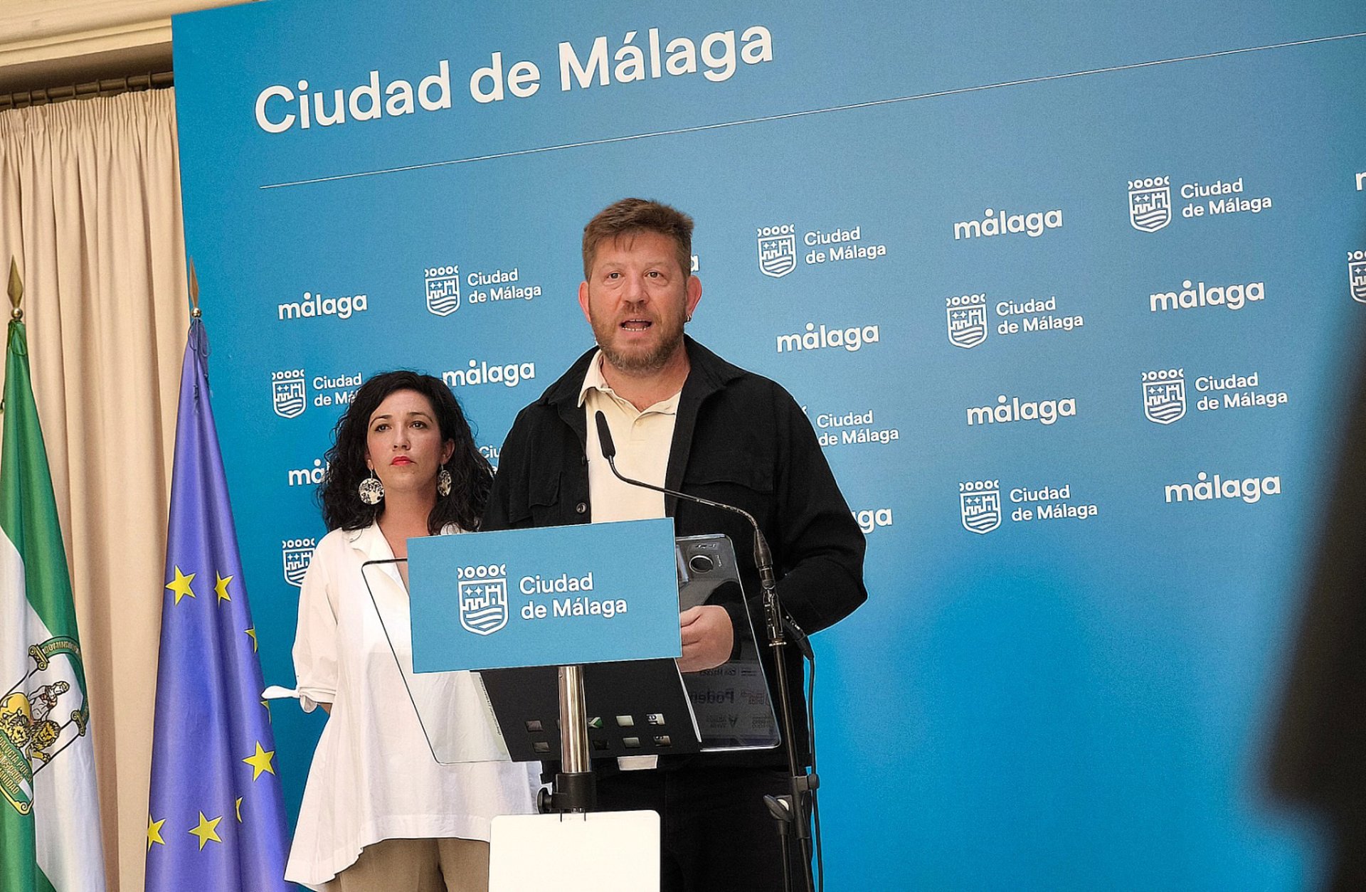 Con Málaga pide al Ayuntamiento paralizar los desahucios de familias con menores sin alternativa habitacional
