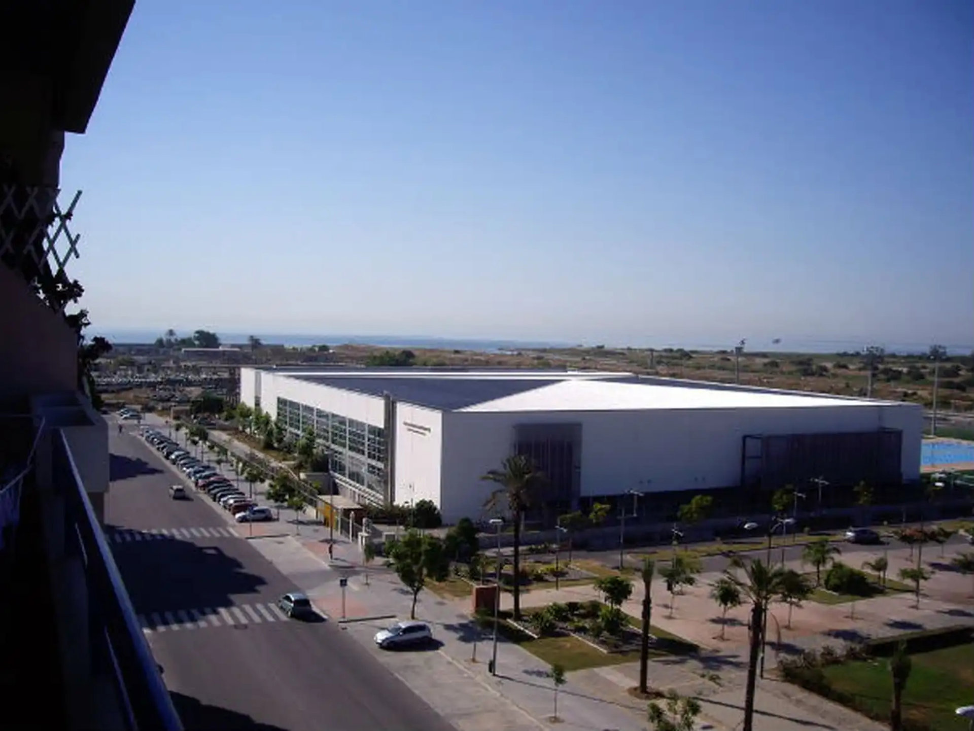 El Ayuntamiento finalizará la reparación de instalaciones e impermeabilización de la piscina exterior de Inacua