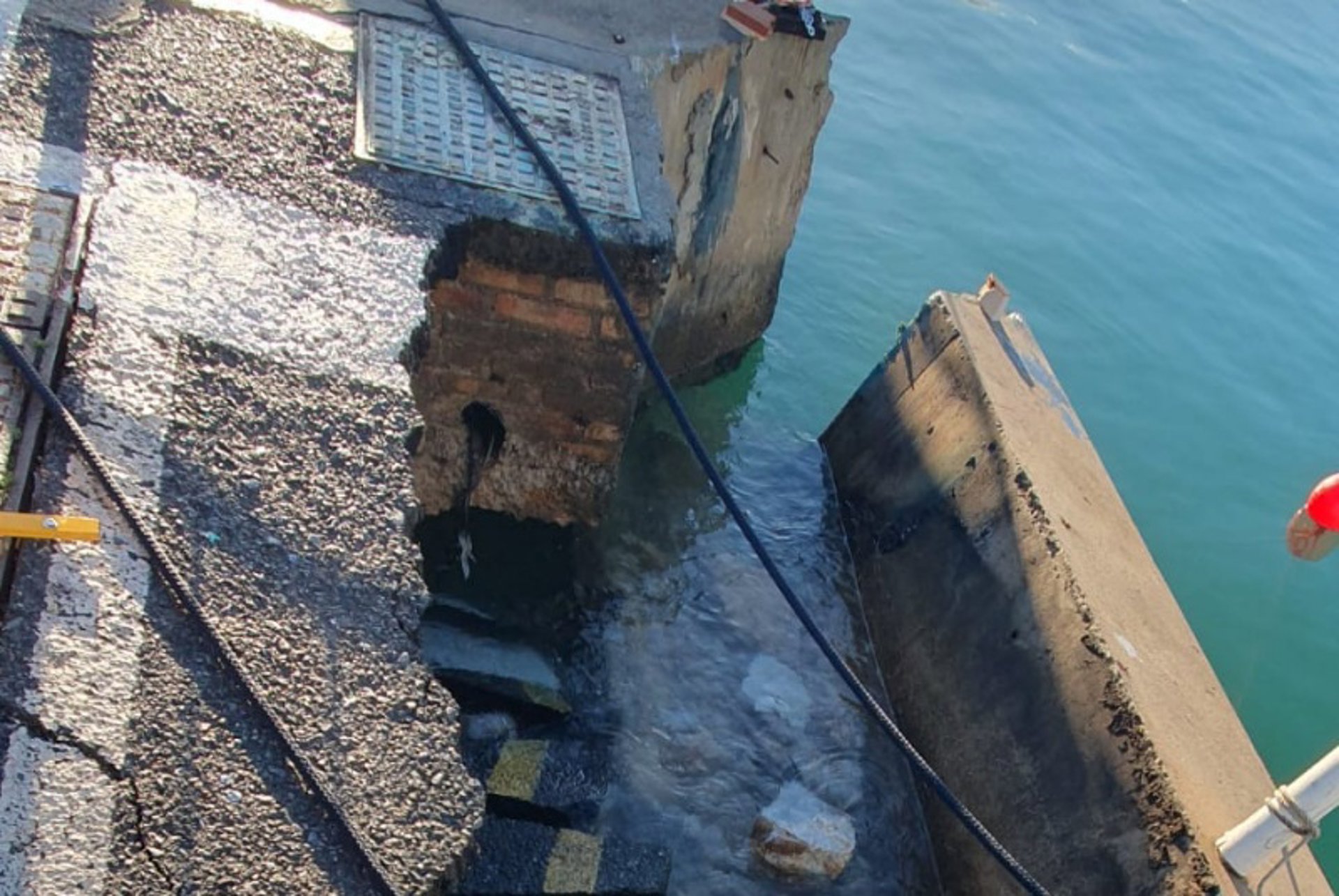 El Puerto de Benalmádena saca a licitación la reparación urgente del muelle de embarcaciones turísticas