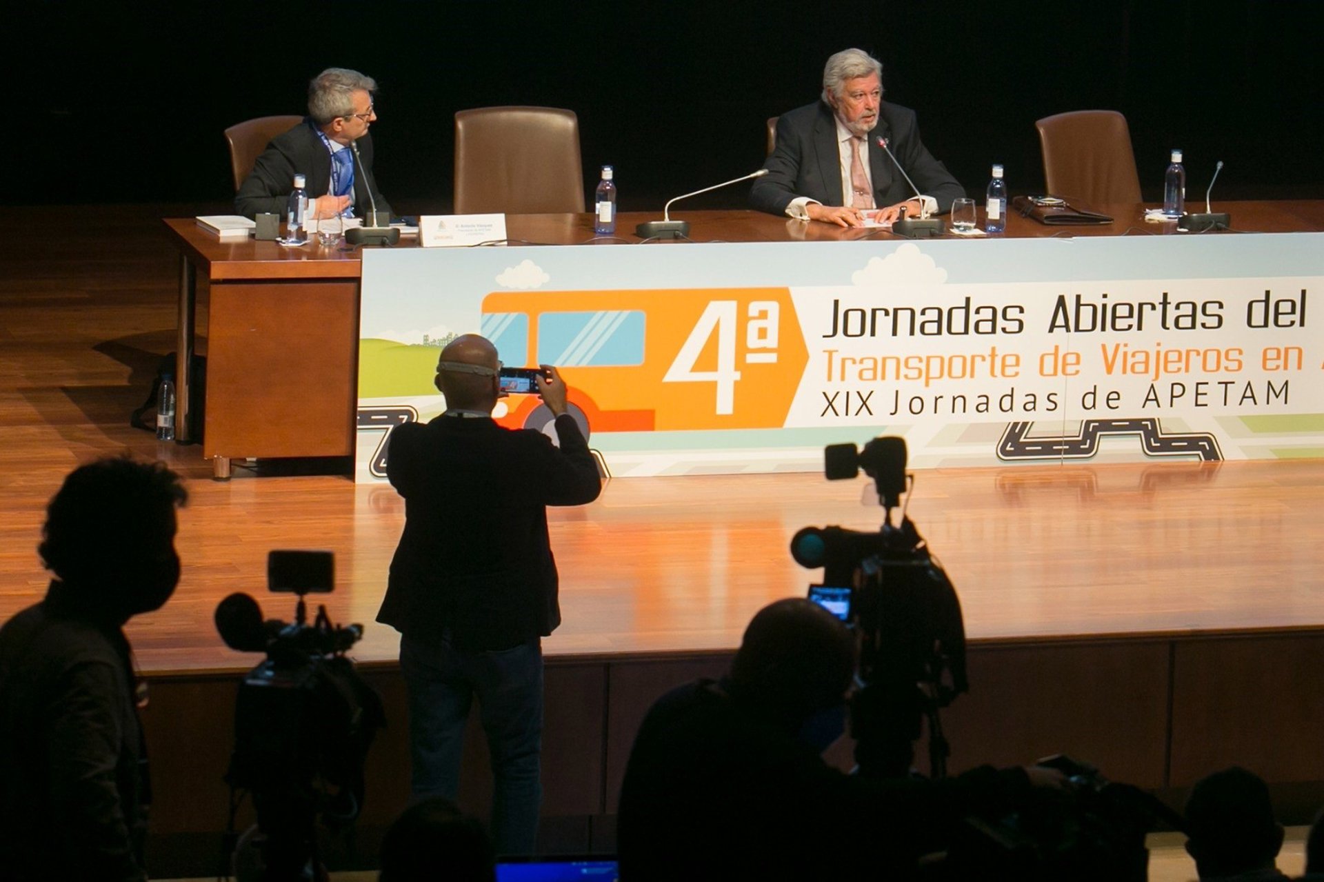 FeriaBús analizará la nueva ley de movilidad sostenible y la legislación de conductores extracomunitarios