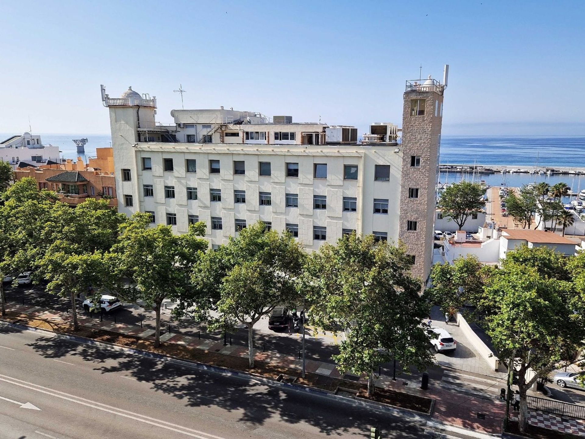 Hospital Quirónsalud Marbella refuerza su compromiso con el deporte en dos pruebas de montaña en la localidad