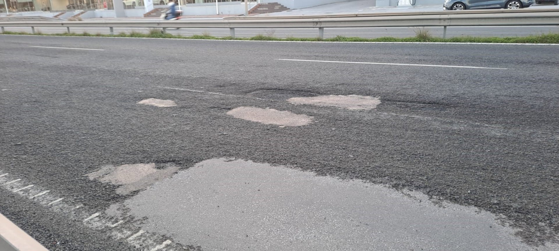 PSOE denuncia "grave deterioro" del asfaltado en la MA-21 a su paso por el entorno del aeropuerto y Churriana