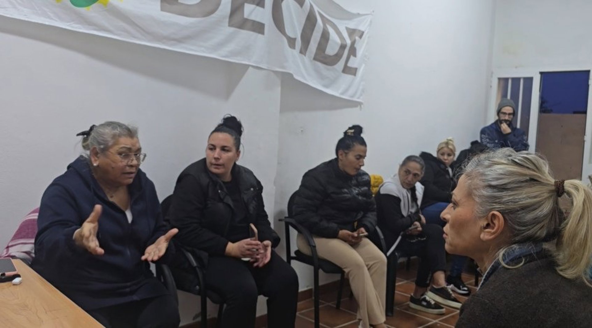 Por Andalucía e IU exigen la paralización del desahucio de las 62 familias de Manilva