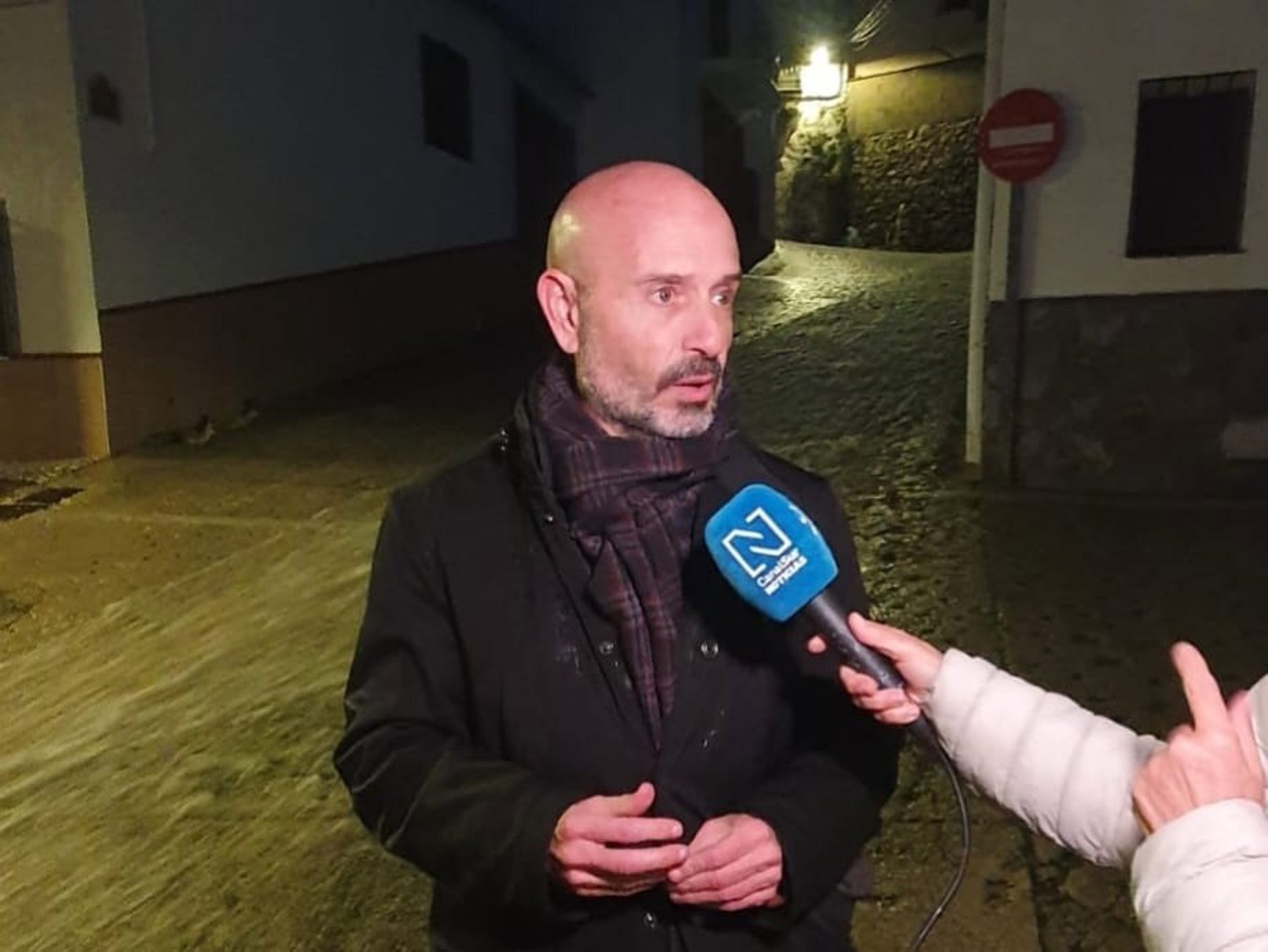 Subdelegado dice que "ahora mismo no hay peligro" para evacuar todo Benaoján, tras unos 260 desalojos