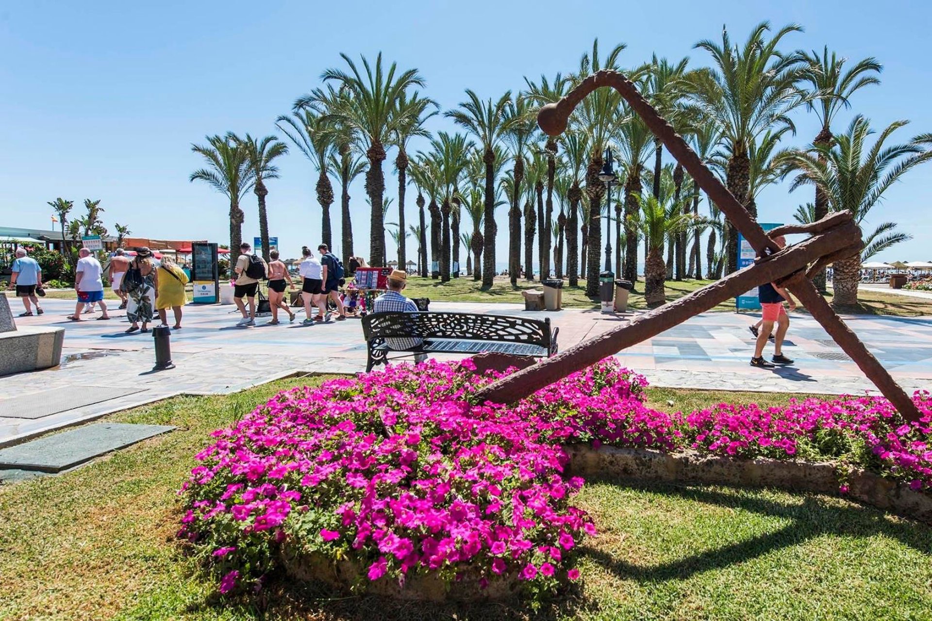 Torremolinos contará con un punto de información turística digitalizada en La Carihuela